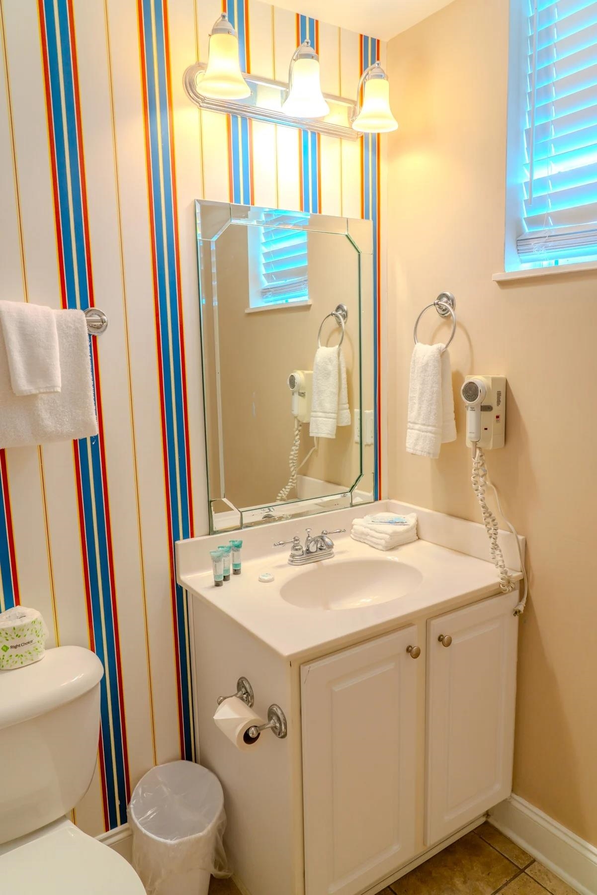 4604 Ocean Blvd. Property Photo 31