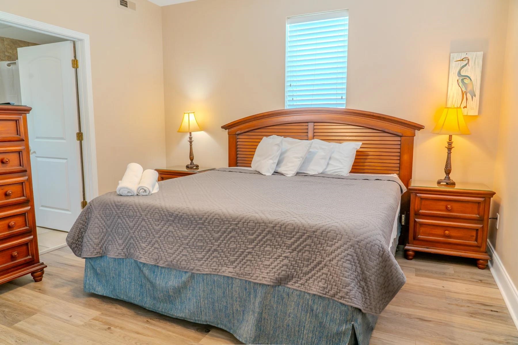 4604 Ocean Blvd. Property Photo 56