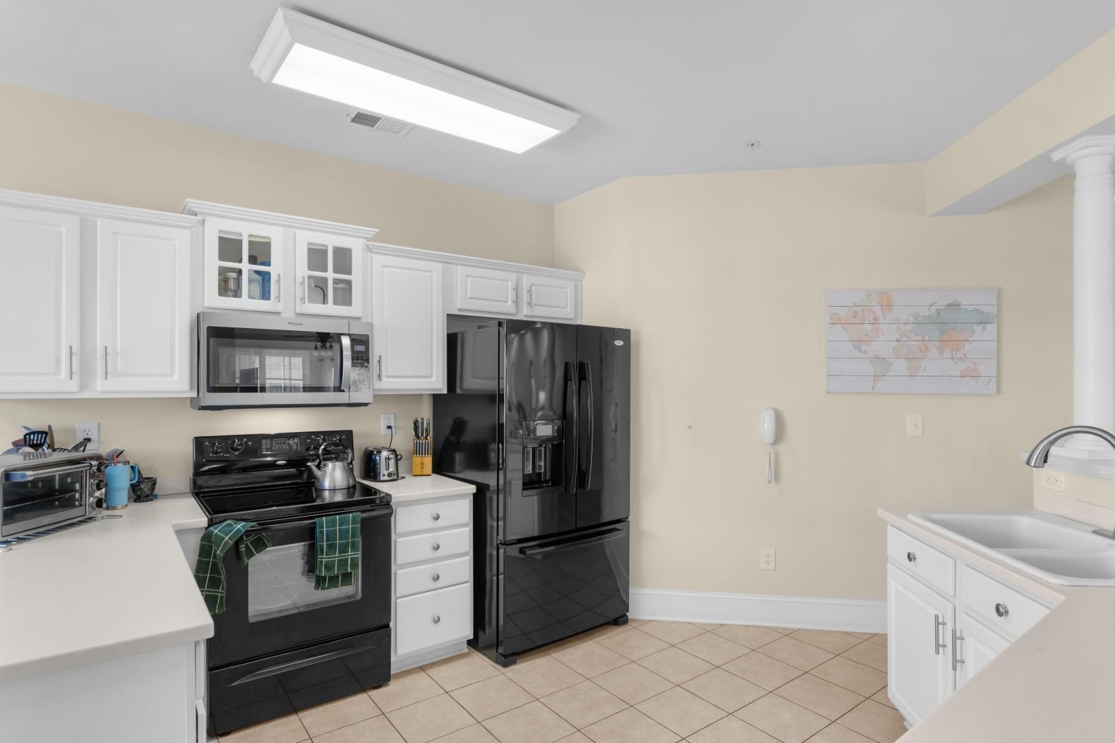 2180 Waterview Dr. Property Photo 5