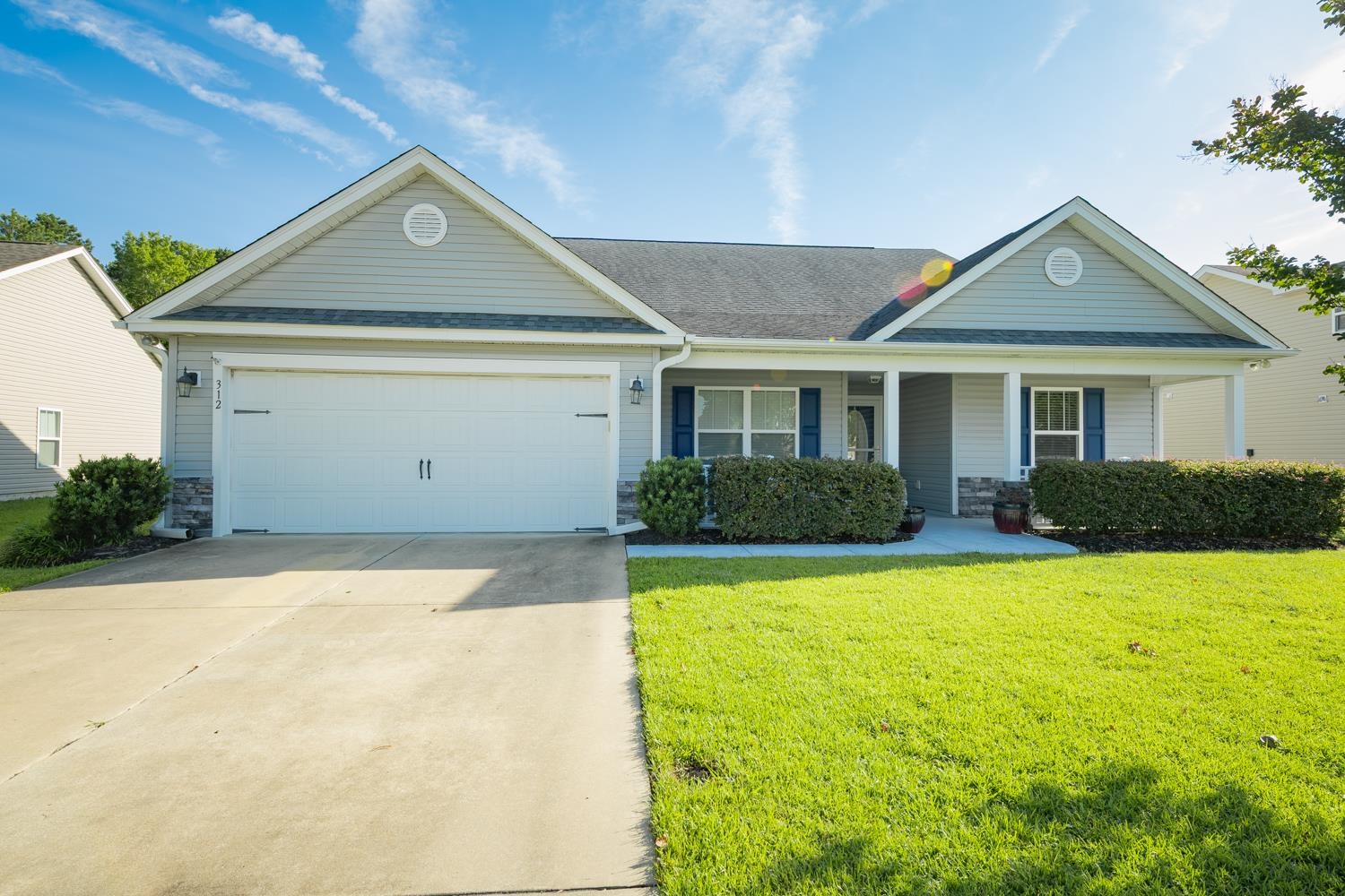312 Marquis Ct. Property Photo 4