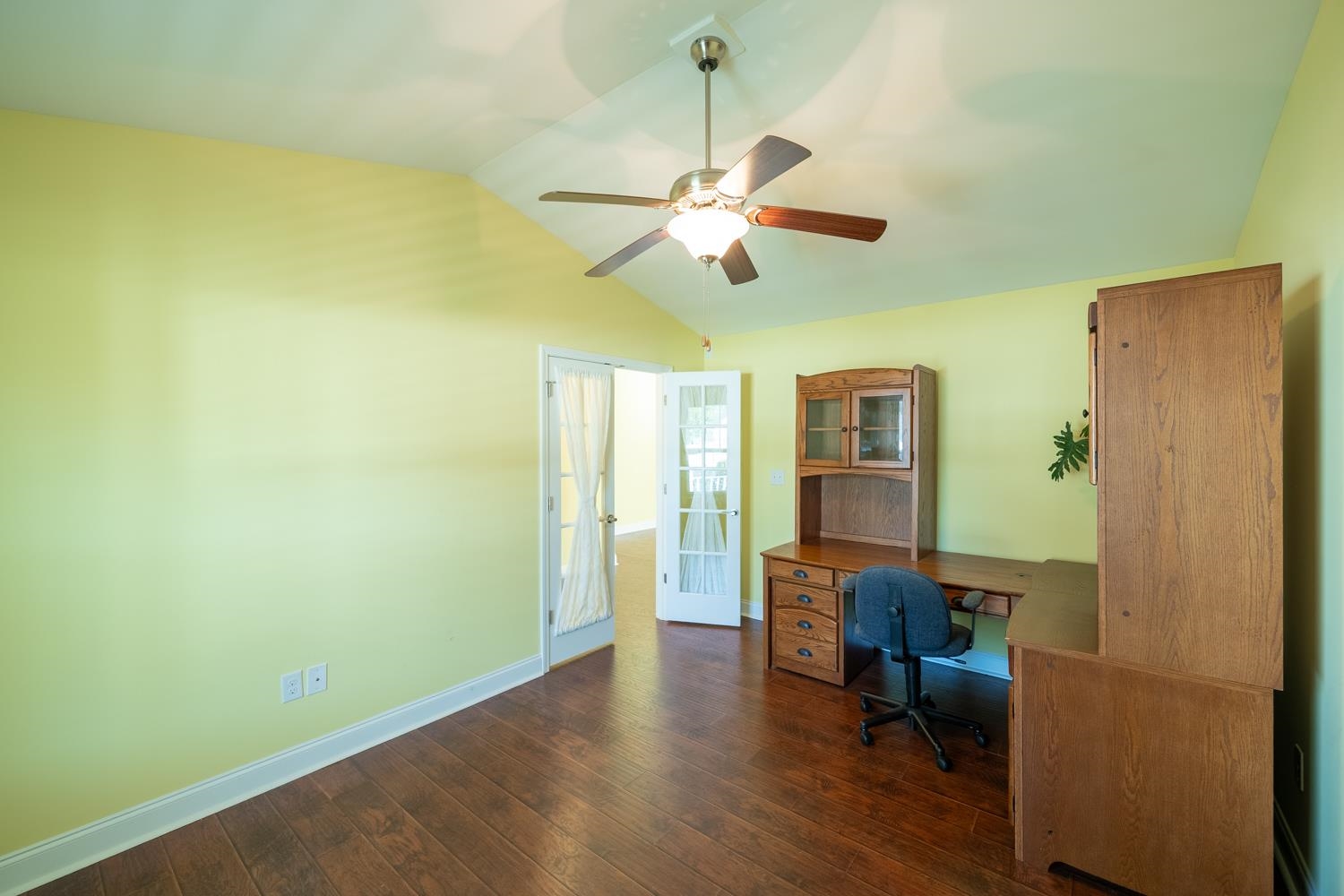 312 Marquis Ct. Property Photo 8