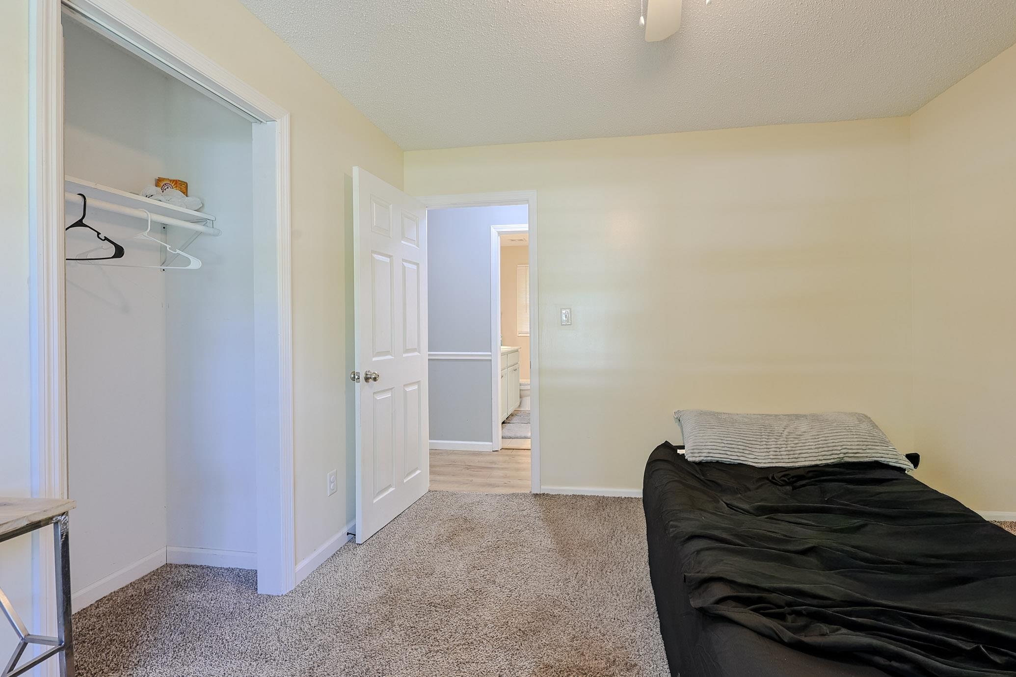 7139 Horseshoe Circle Property Photo 10