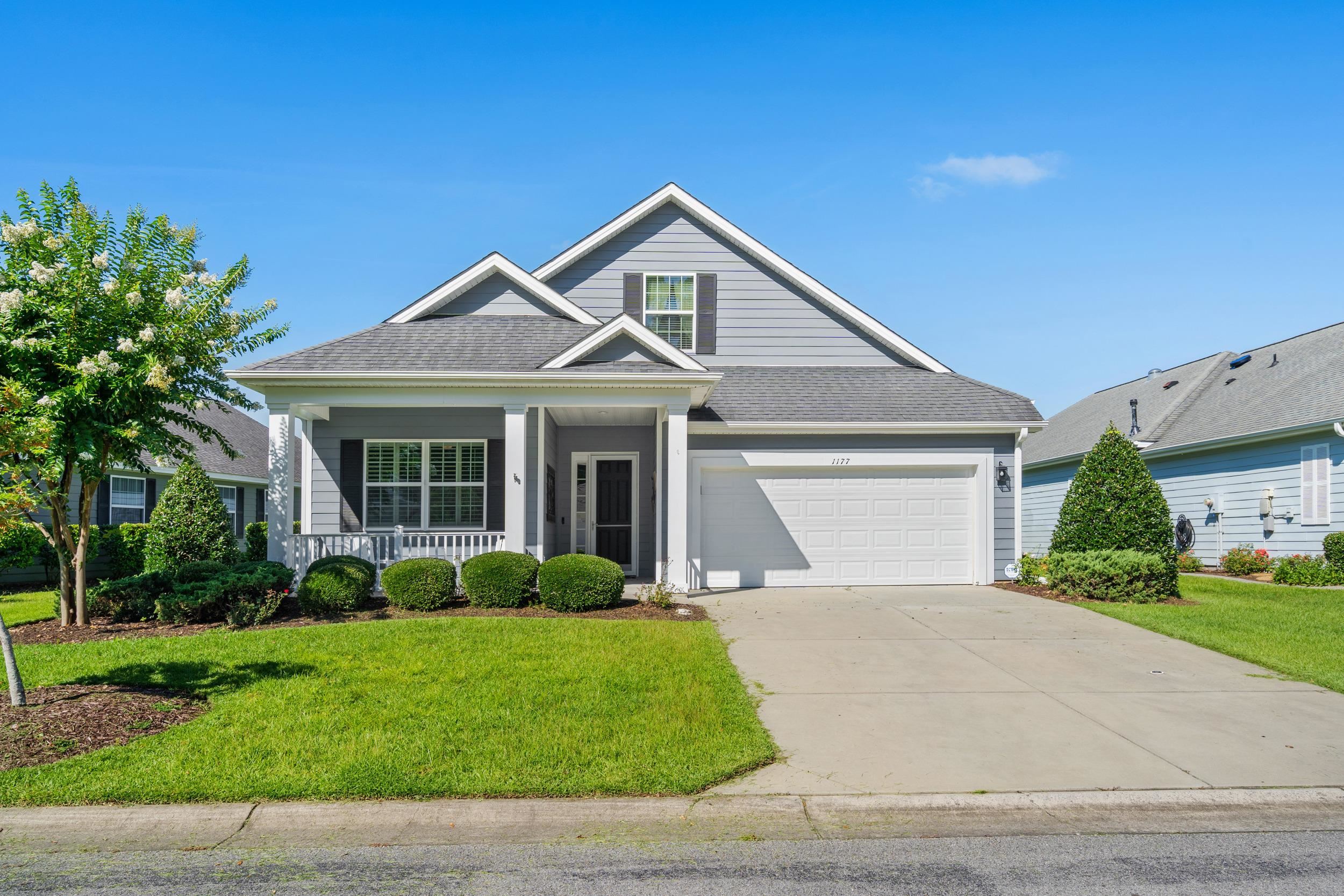 1177 Kiawah Loop Property Photo 1