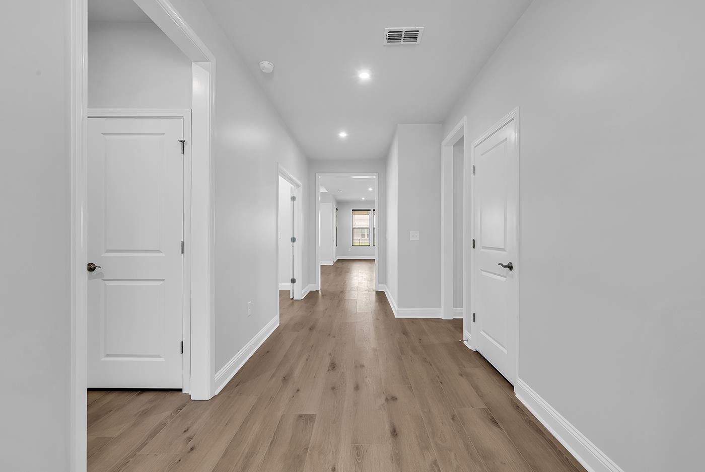 1586 Crested Iris Way Property Photo 4