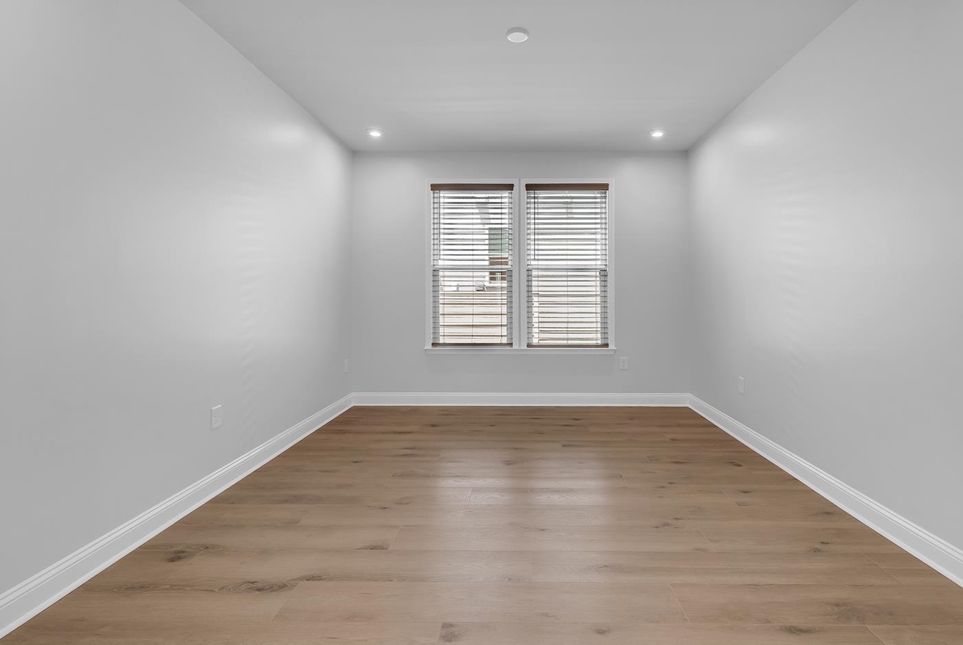 1586 Crested Iris Way Property Photo 10