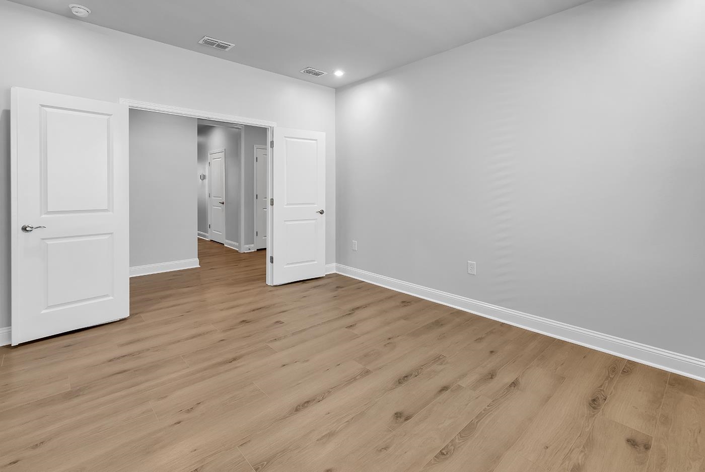 1586 Crested Iris Way Property Photo 12