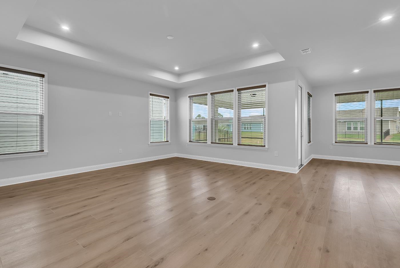 1586 Crested Iris Way Property Photo 14