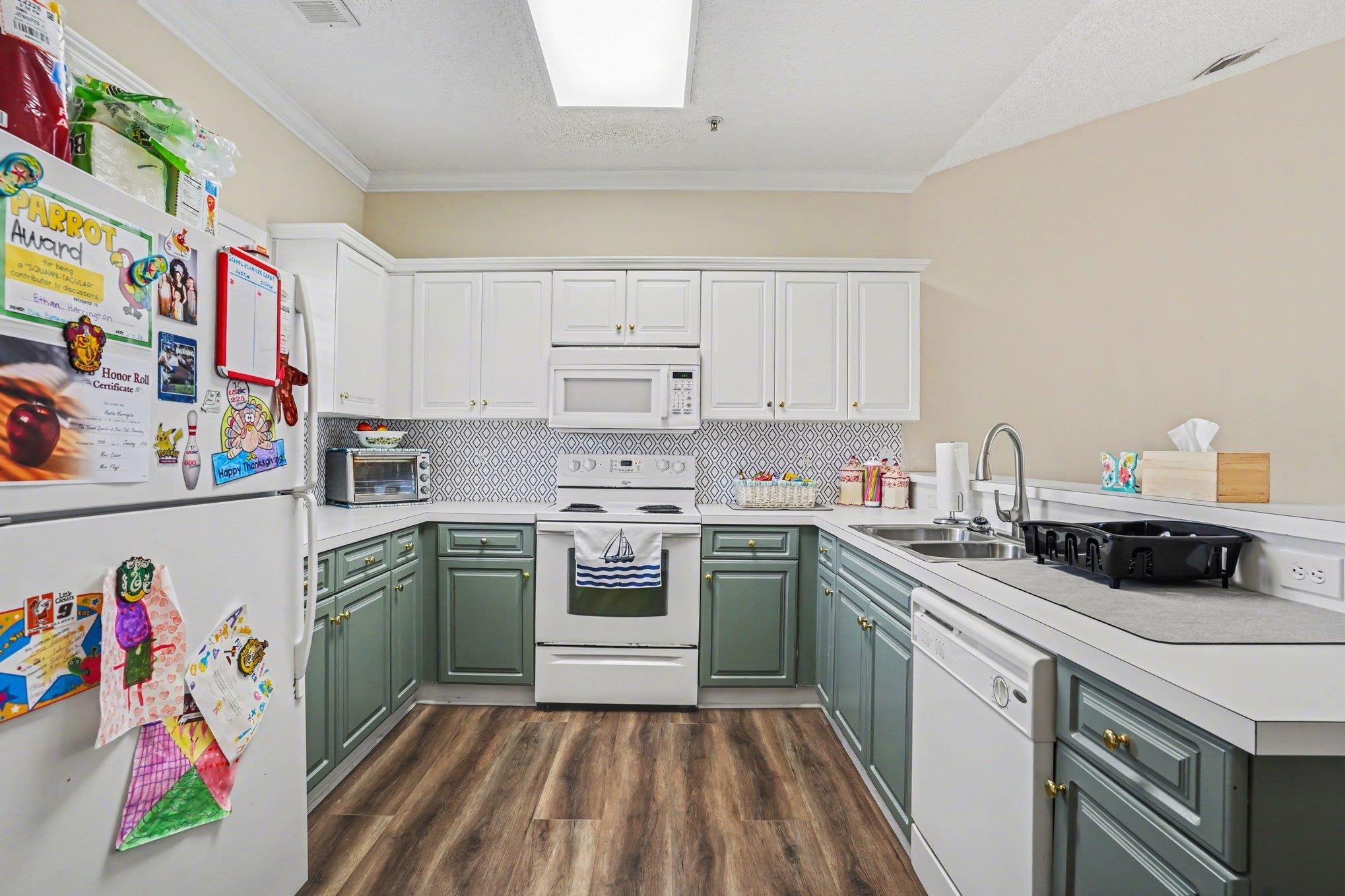 805 Crumpet Ct. Property Photo 3