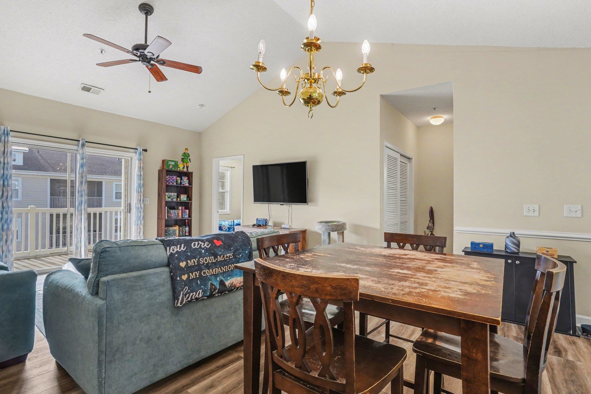 805 Crumpet Ct. Property Photo 5