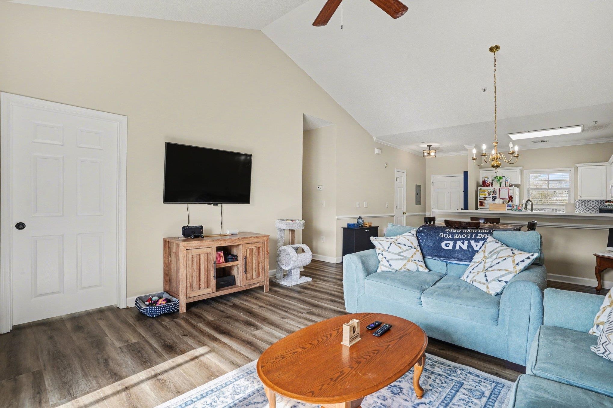805 Crumpet Ct. Property Photo 7