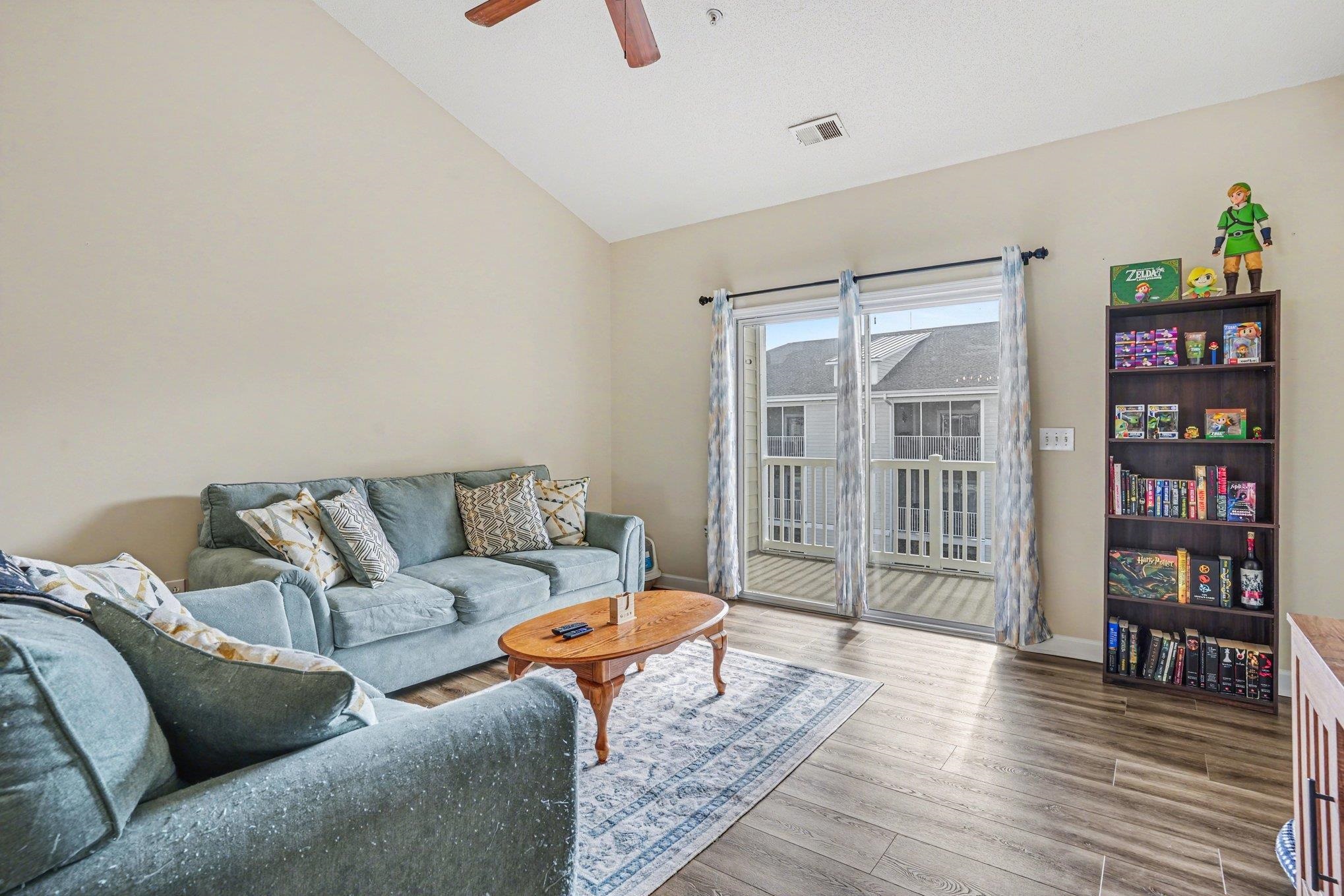 805 Crumpet Ct. Property Photo 8