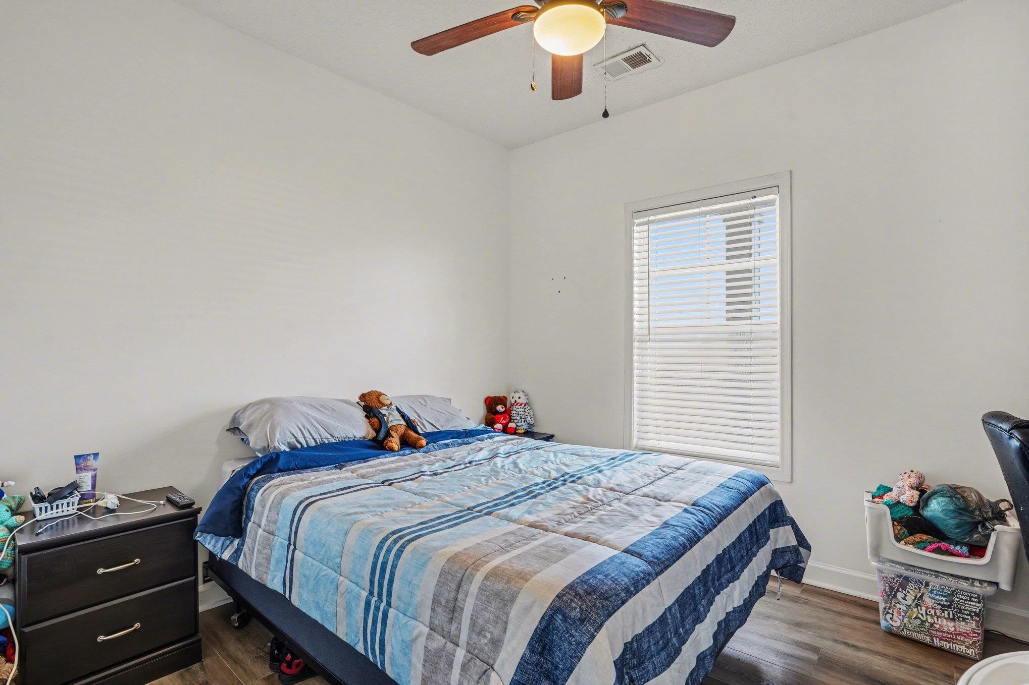 805 Crumpet Ct. Property Photo 11
