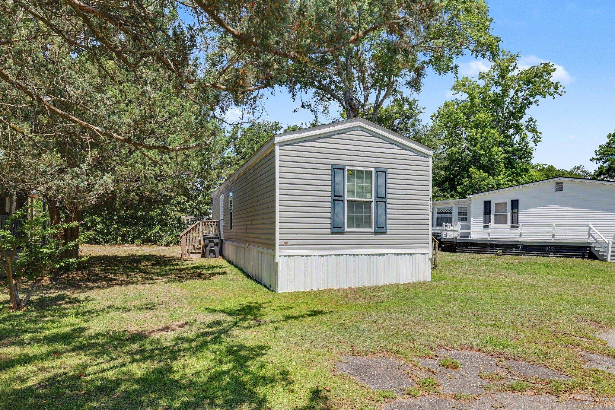 128 Crooked Island Circle Property Photo 8