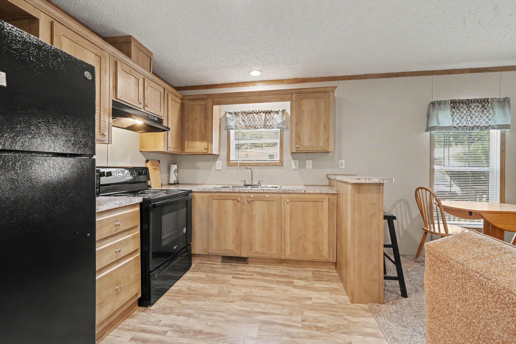 128 Crooked Island Circle Property Photo 9