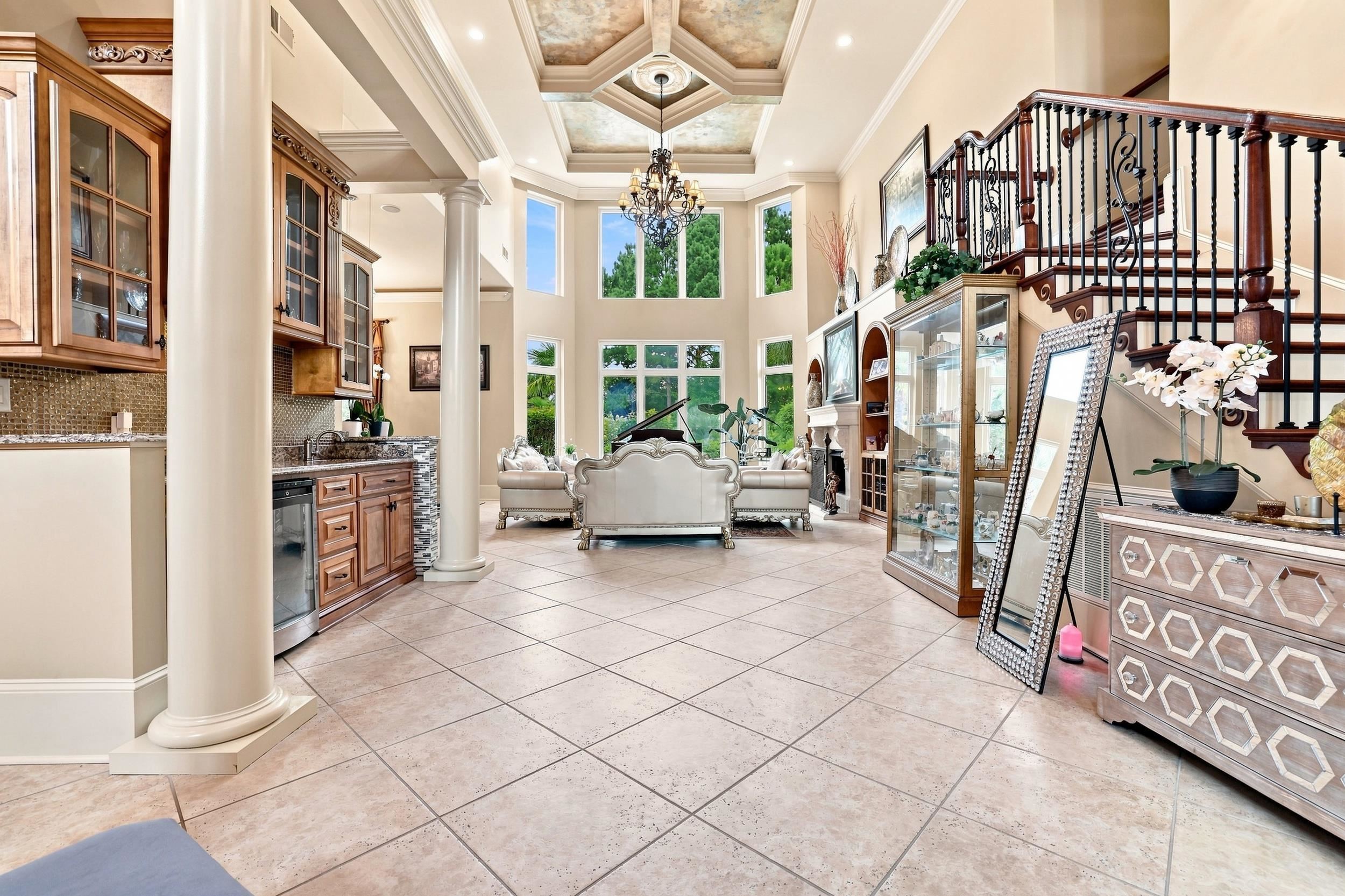 8953 Bella Verde Ct. Property Photo 9