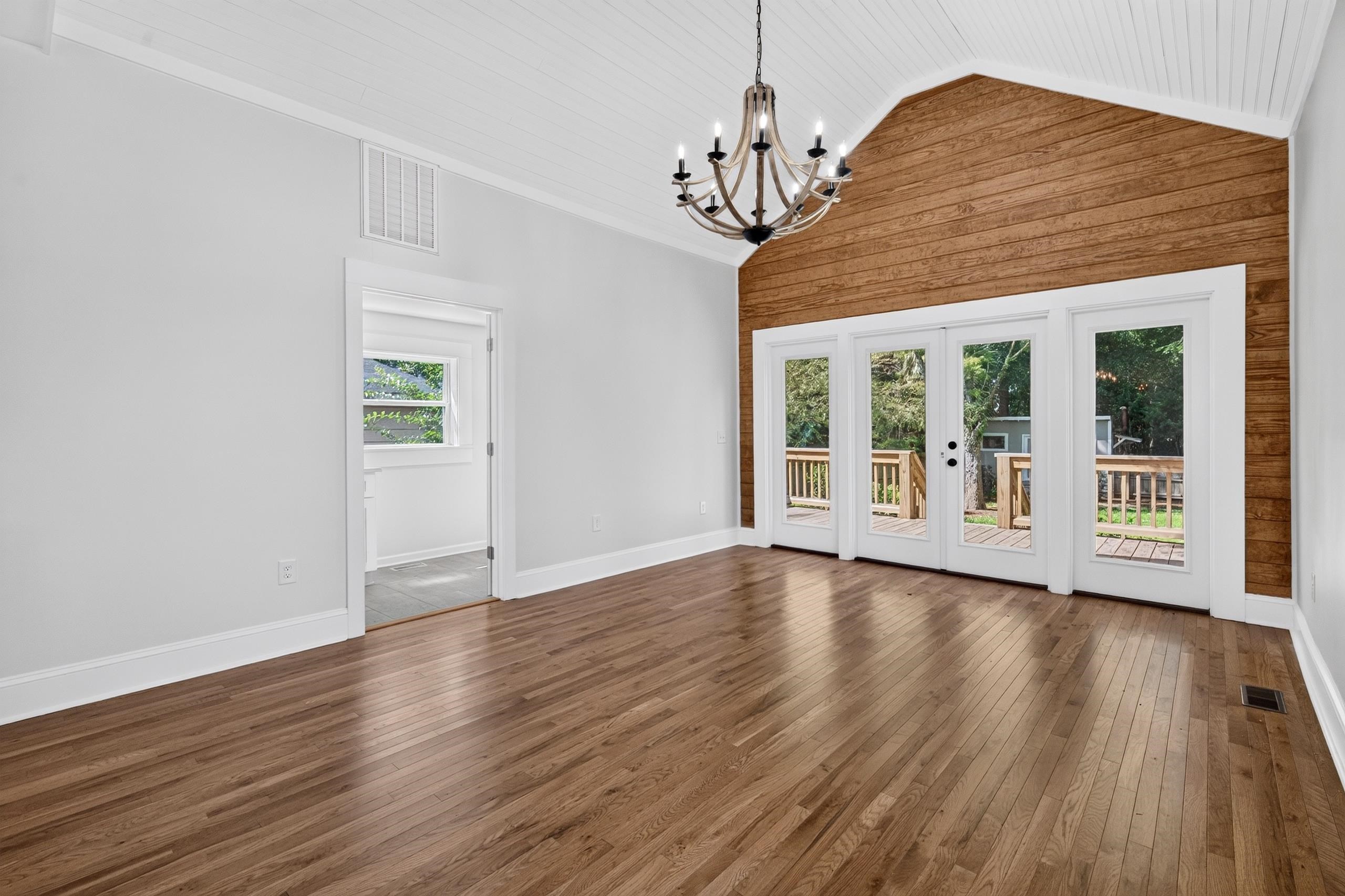 1209 Prince St. Property Photo 12