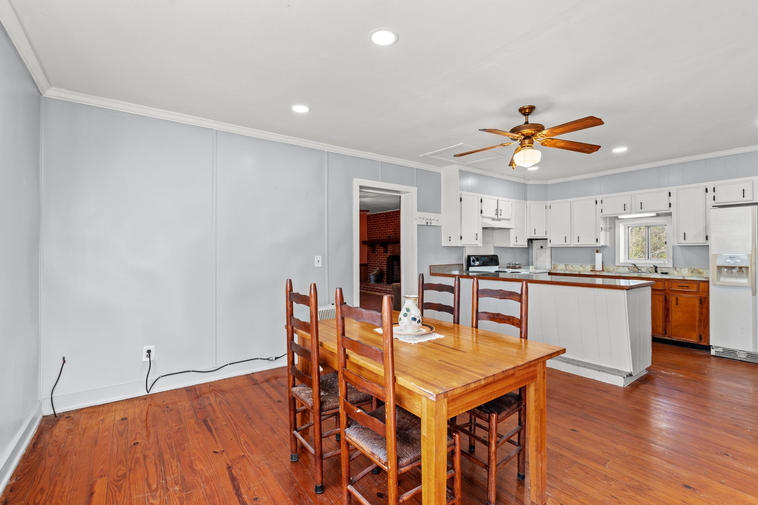 1861 Jenerette Rd Property Photo 4