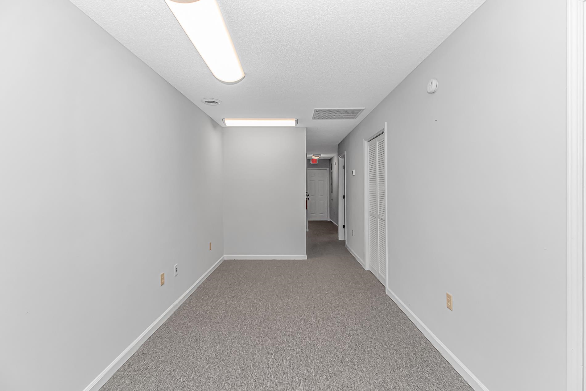1504 Azalea Dr. Property Photo 4