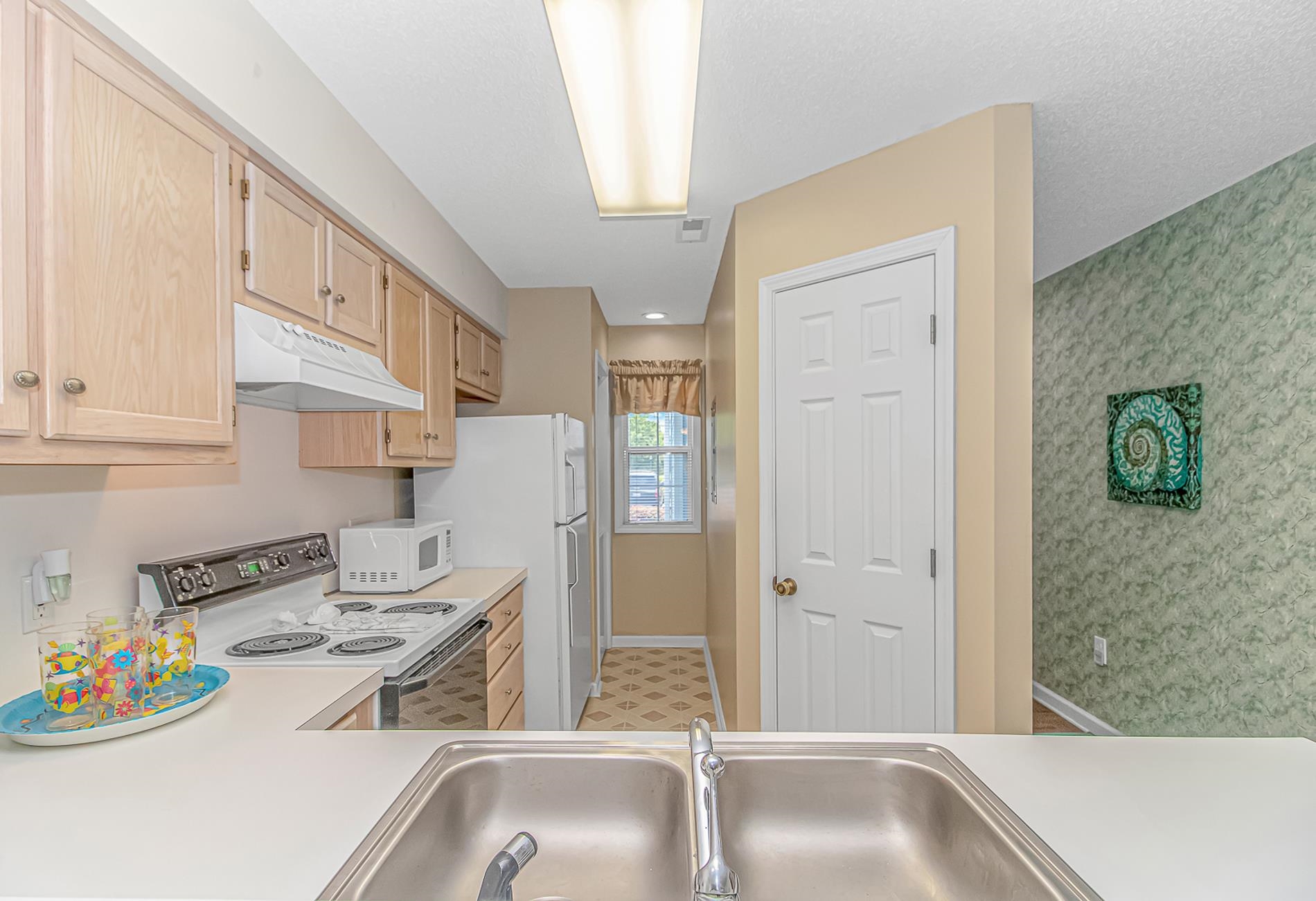 4648 Greenbriar Dr. Property Photo 10