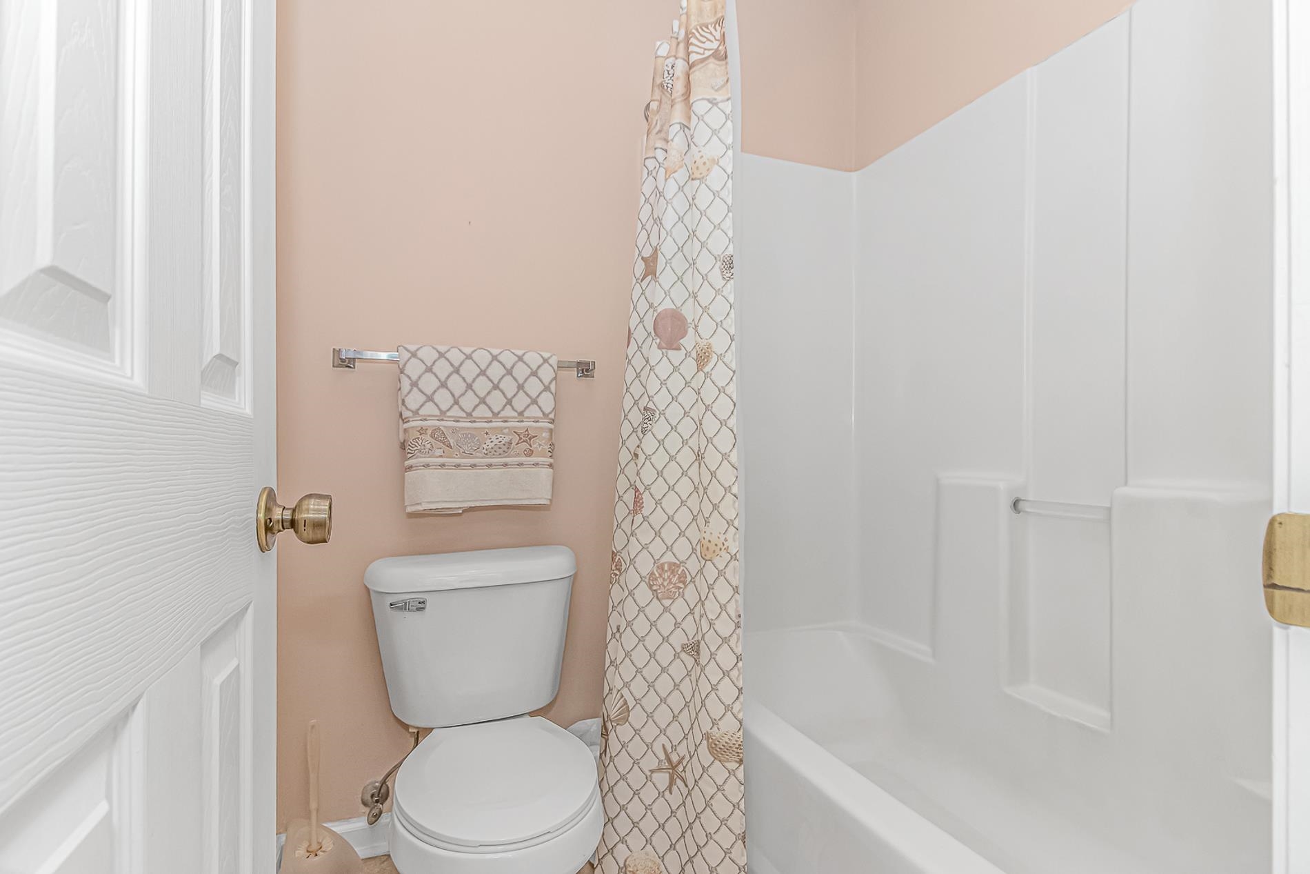 4648 Greenbriar Dr. Property Photo 17