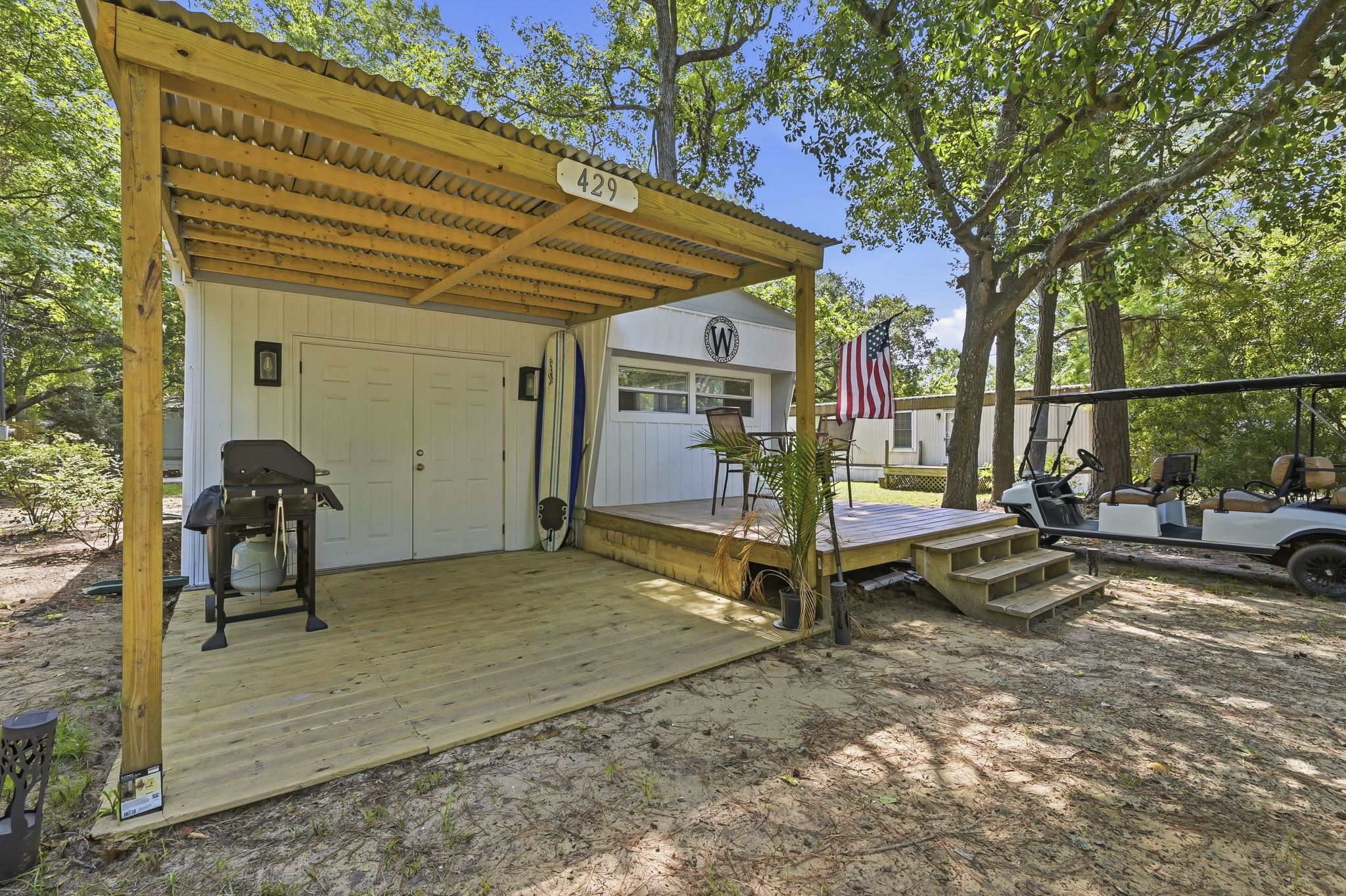 429 East Surfwind Dr. Property Photo 28
