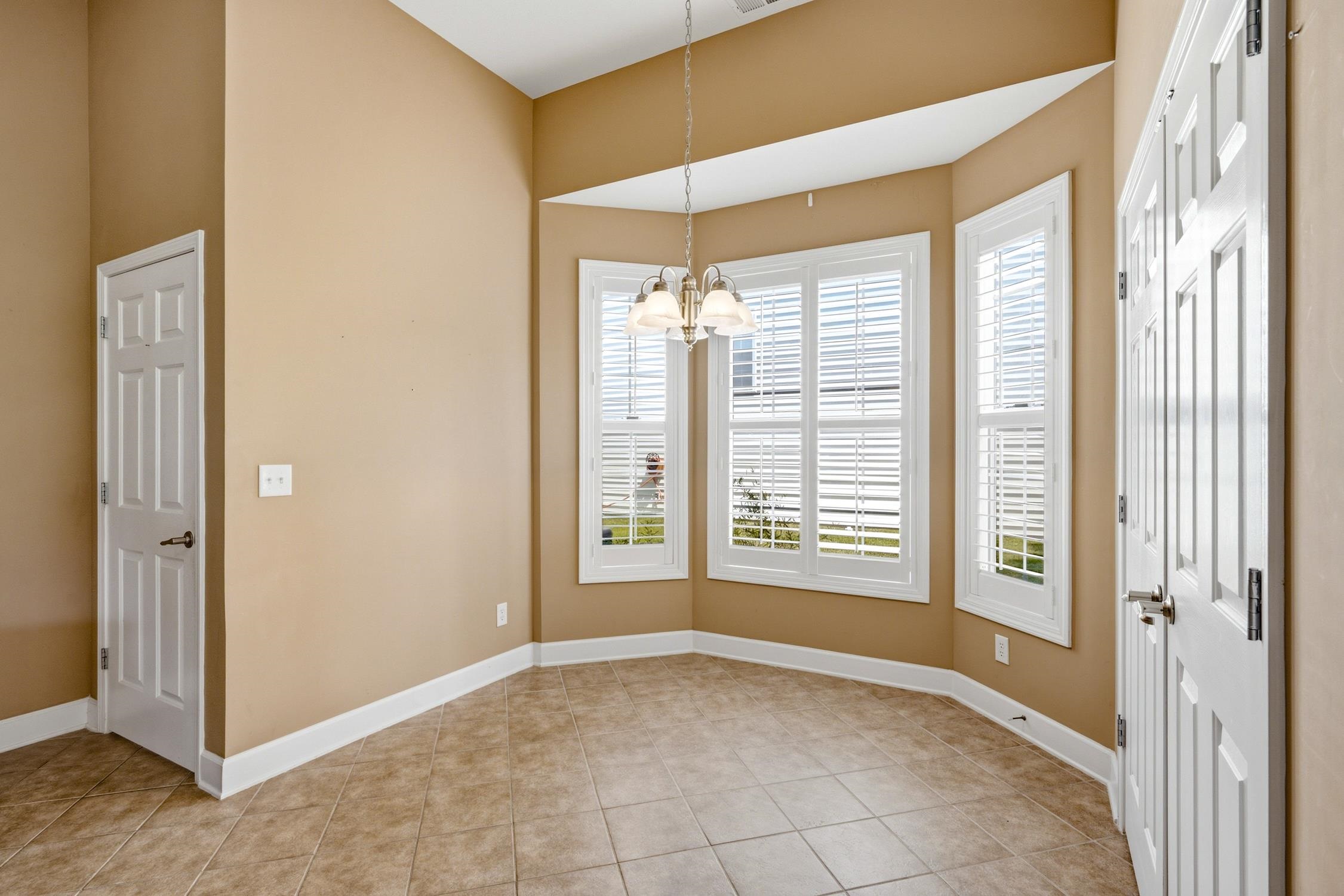444 Hunley Ln. Property Photo 16
