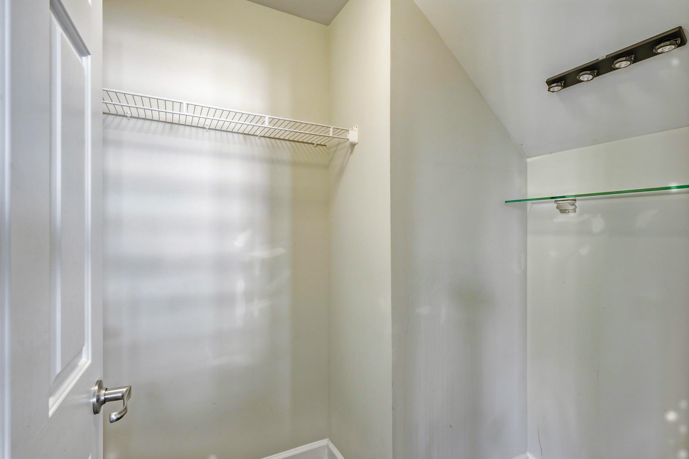 444 Hunley Ln. Property Photo 22