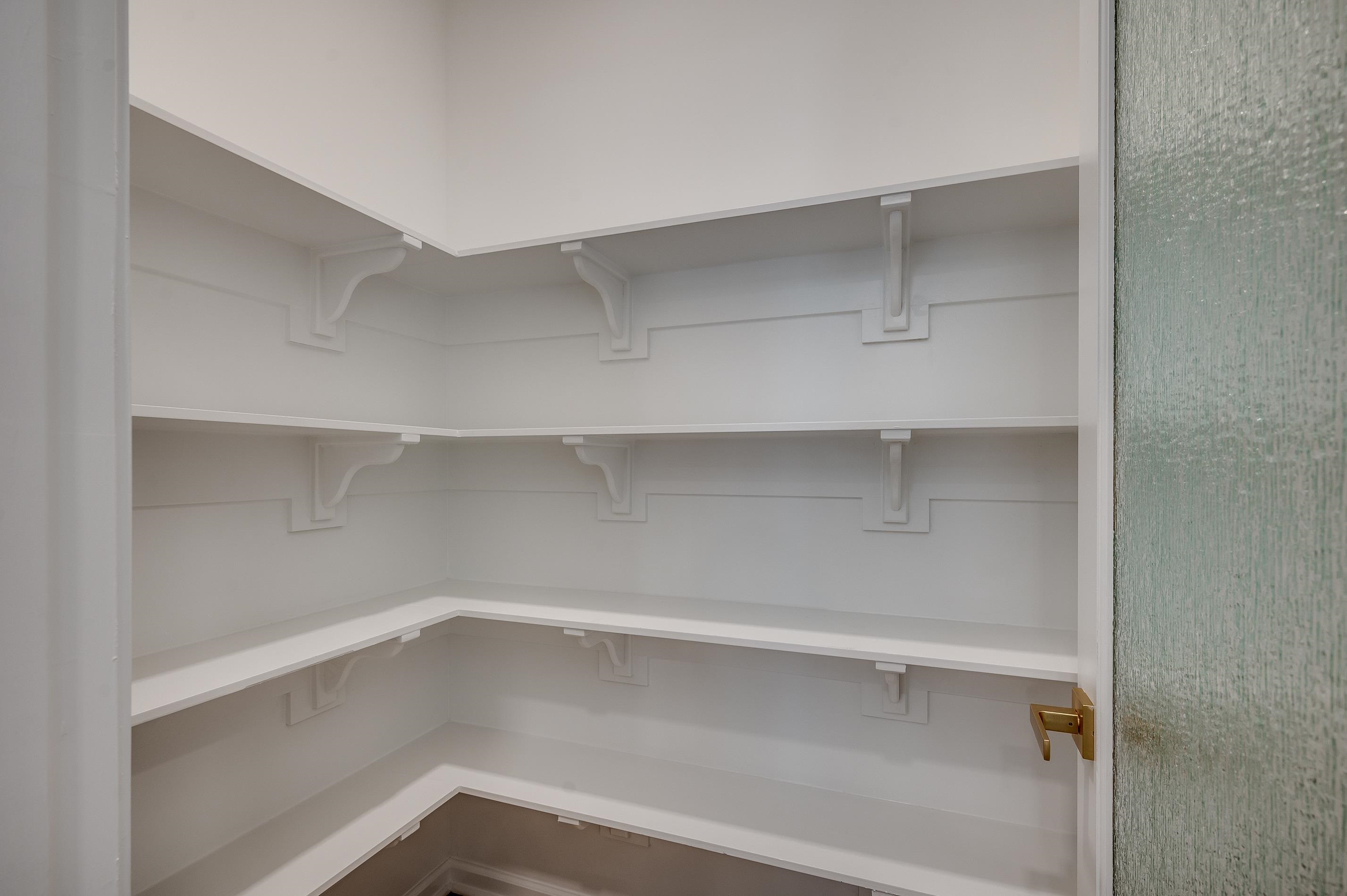 2633 Whitehorn Way Property Photo 15