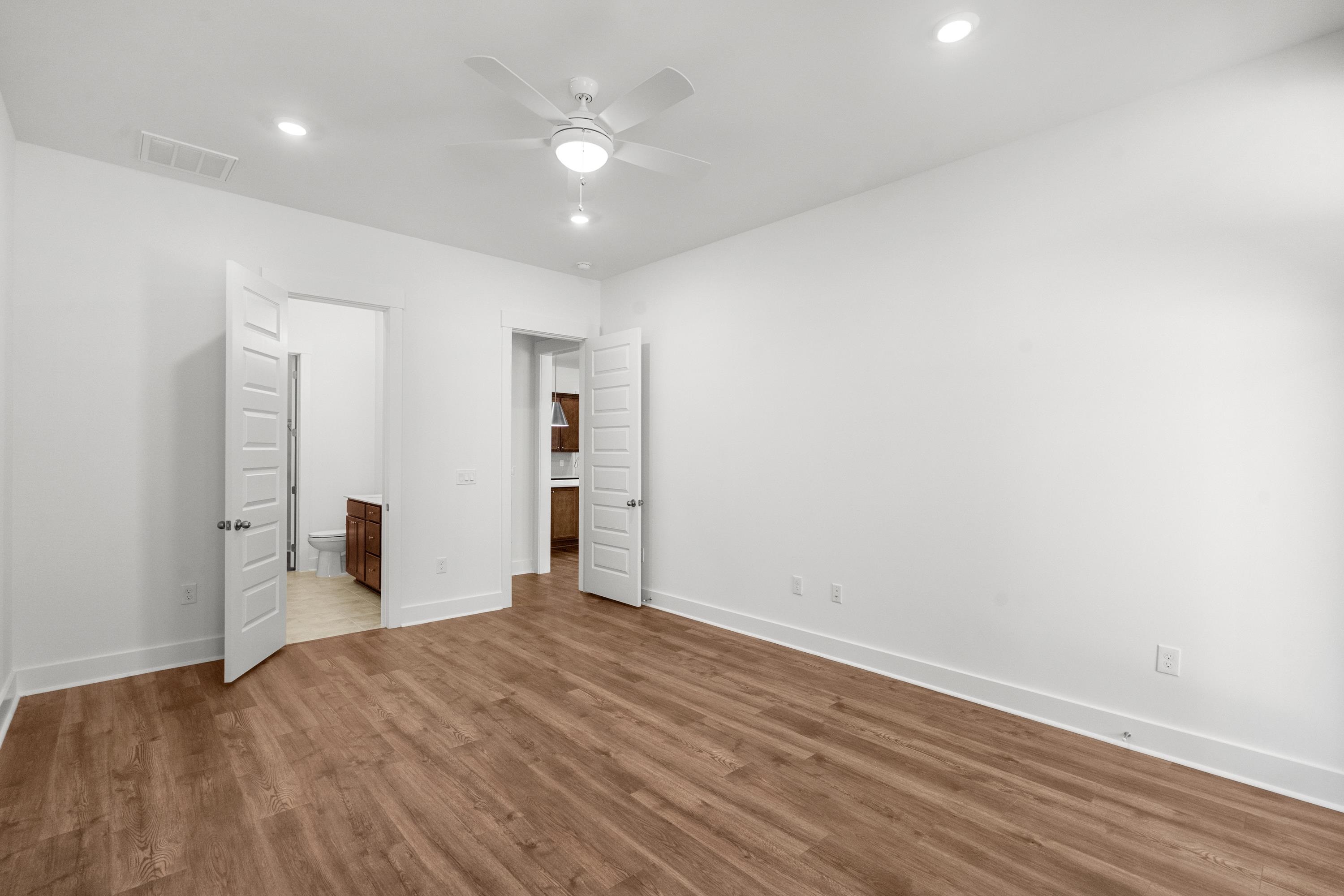 898 Foxtail Dr. Property Photo 21
