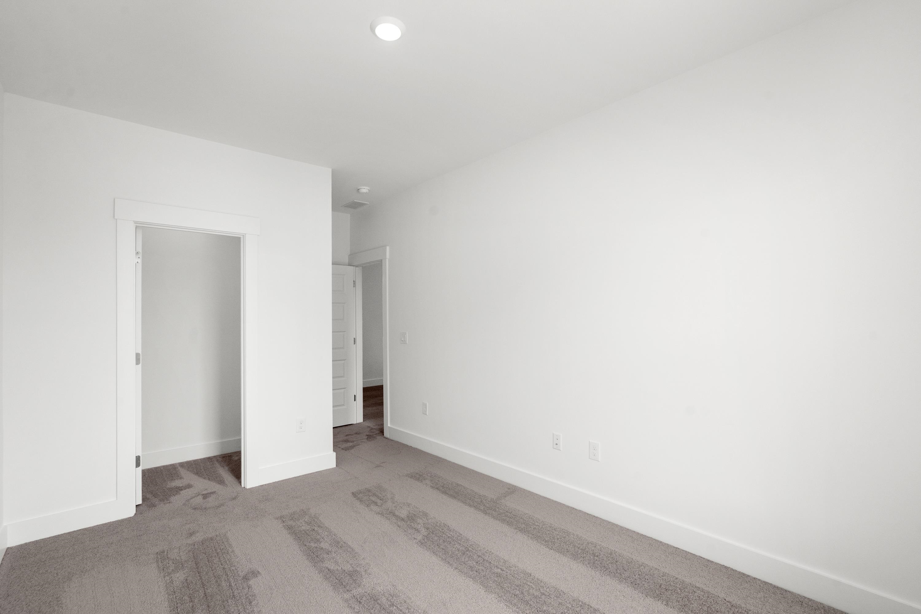 898 Foxtail Dr. Property Photo 32