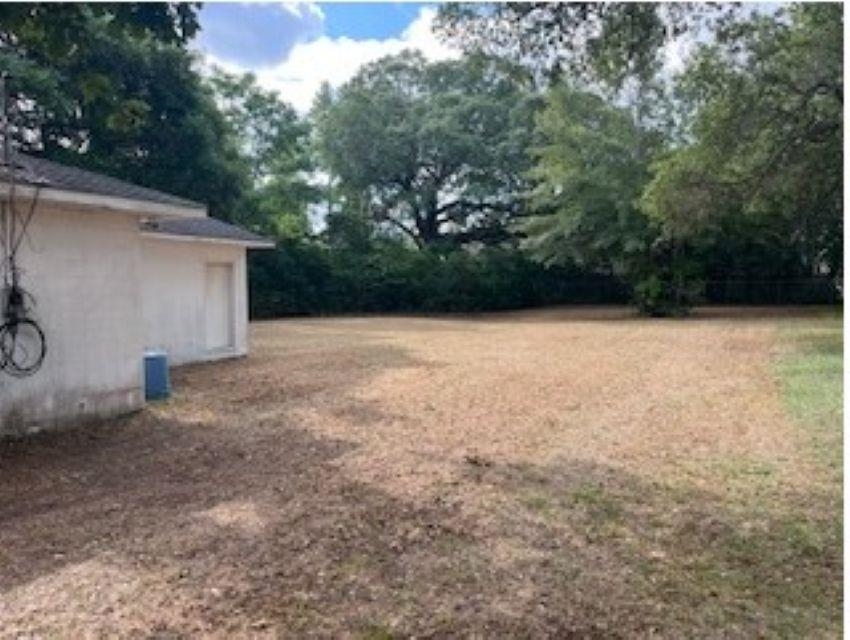 422 Ashton Dr. Property Photo 3