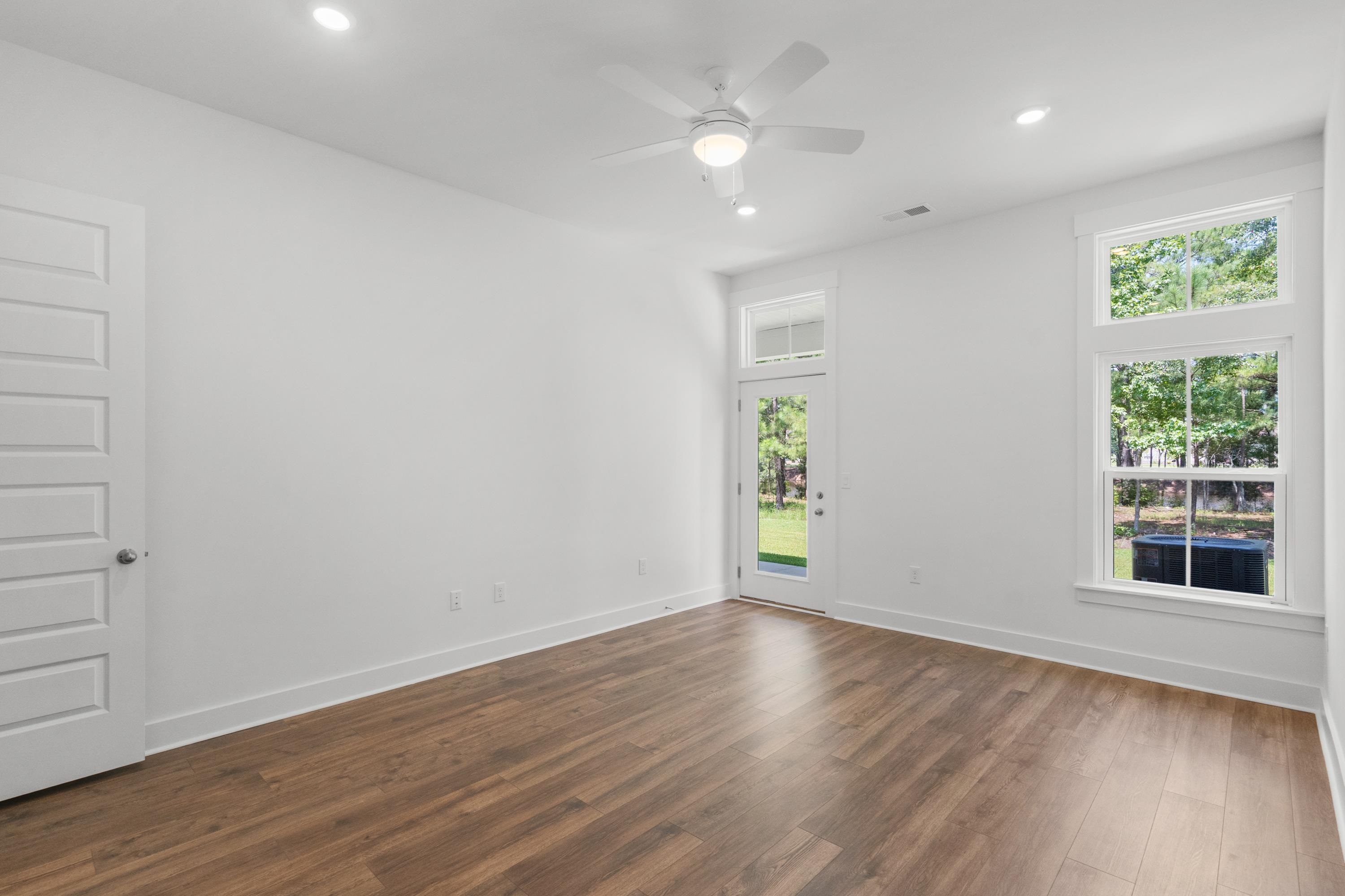870 Foxtail Dr. Property Photo 25