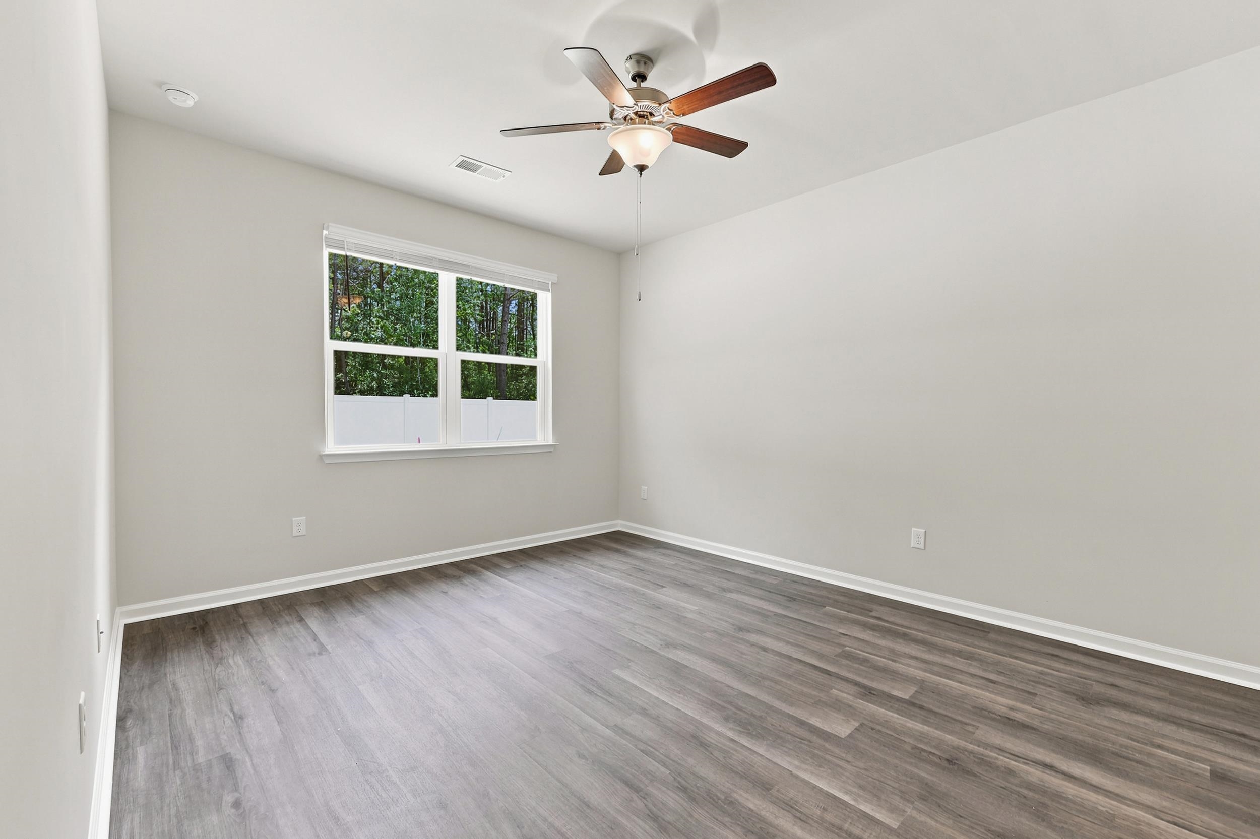 310 Ridley St Property Photo 31