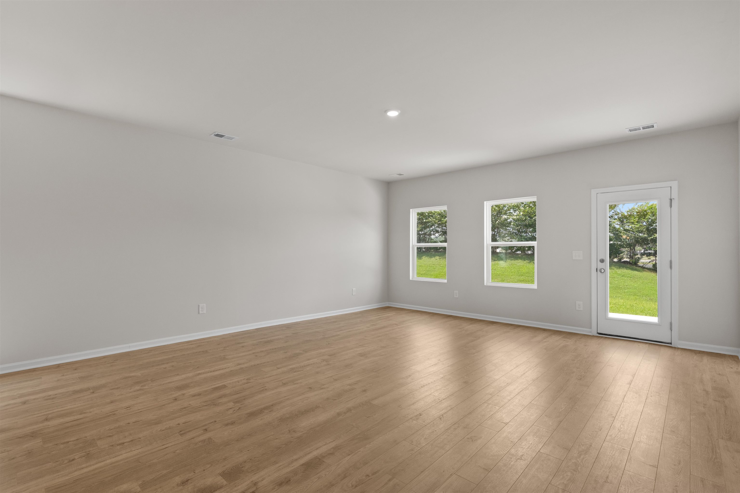 3005 Spain Ln. Property Photo 9