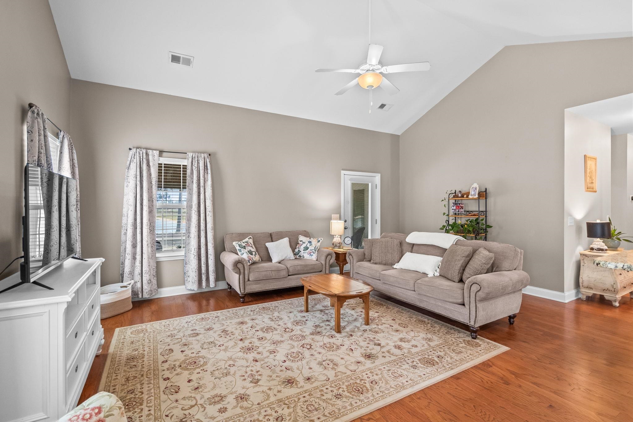 158 Shady Arbor Loop Property Photo 11