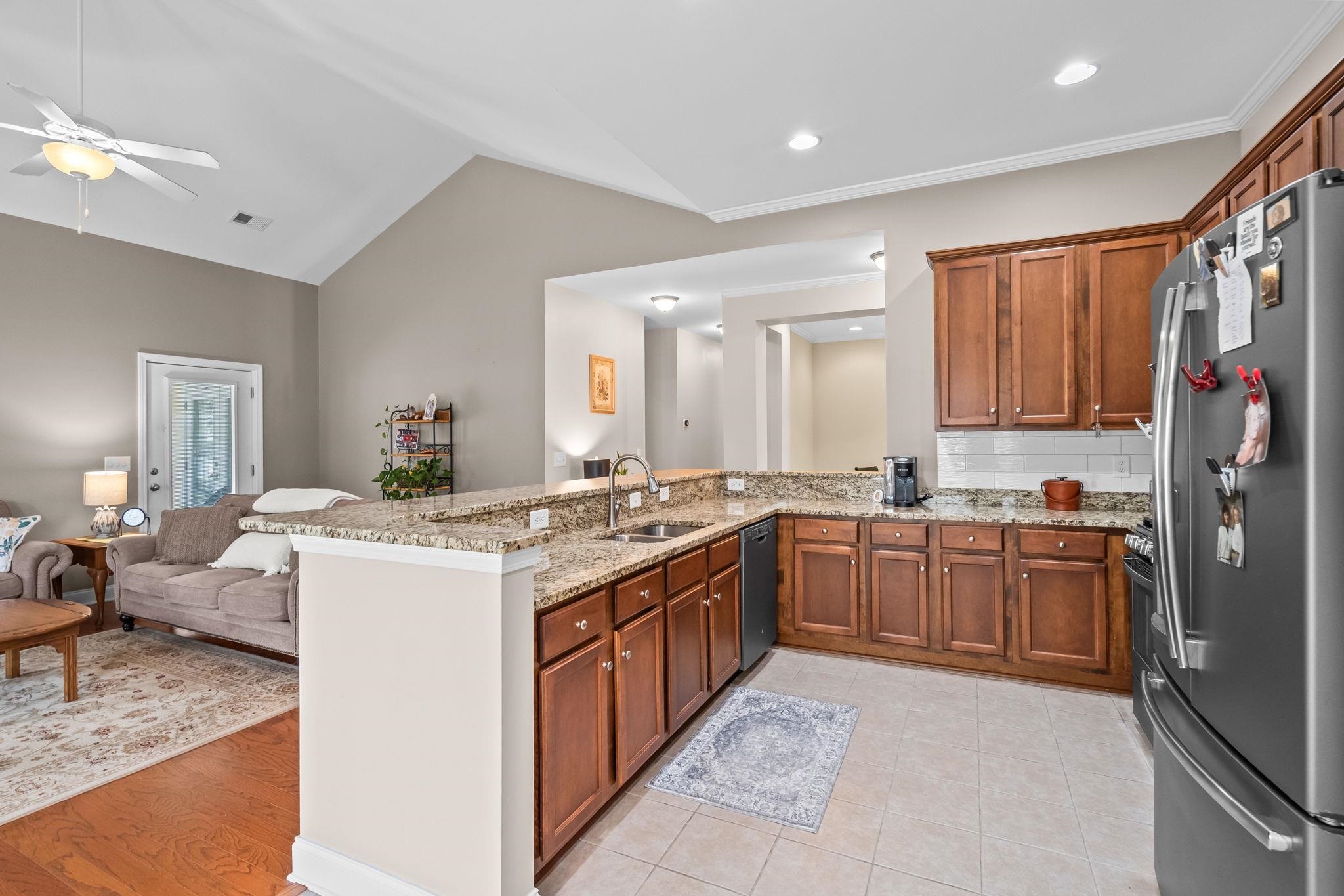 158 Shady Arbor Loop Property Photo 15