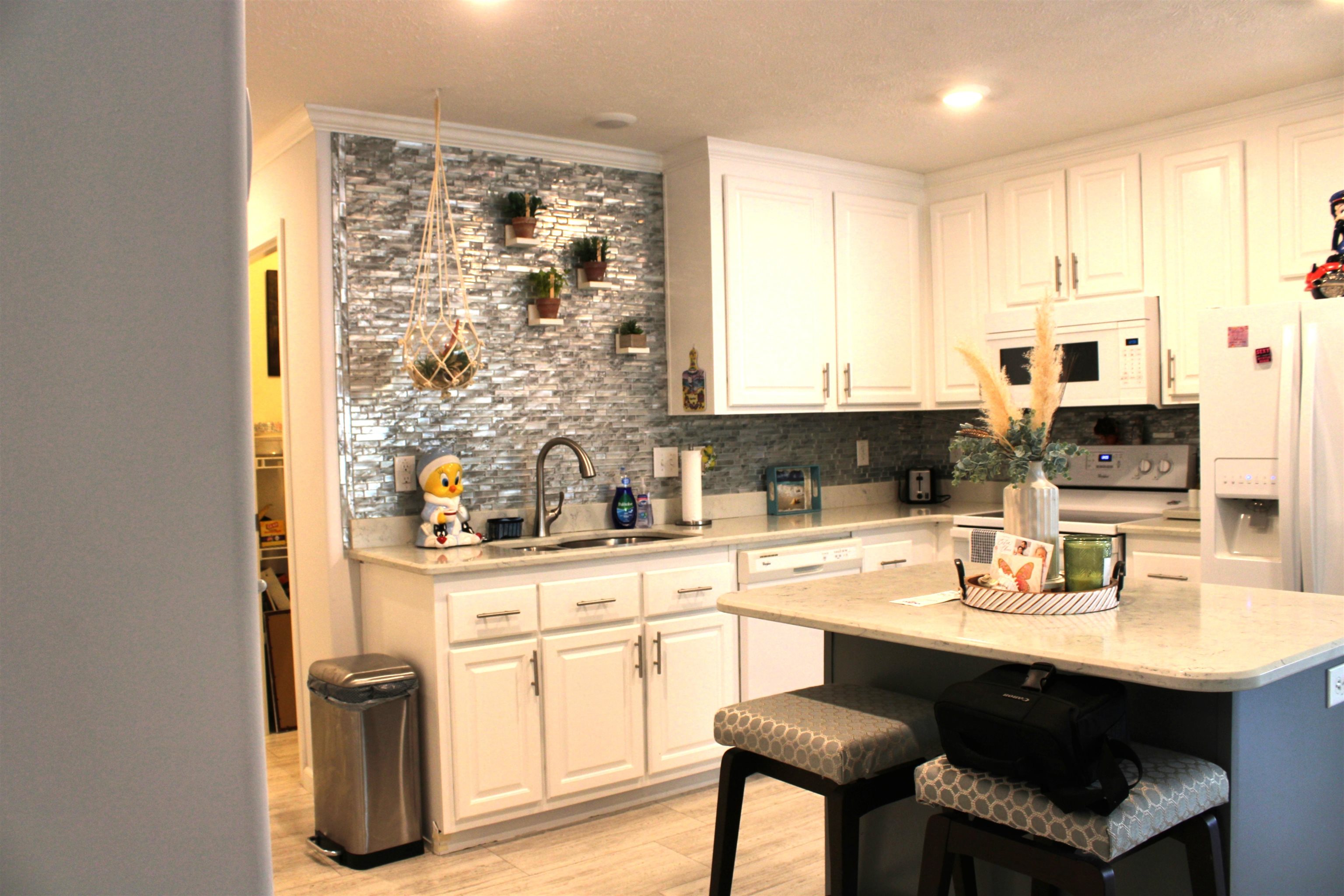 390 Walden Lake Rd. Property Photo 14