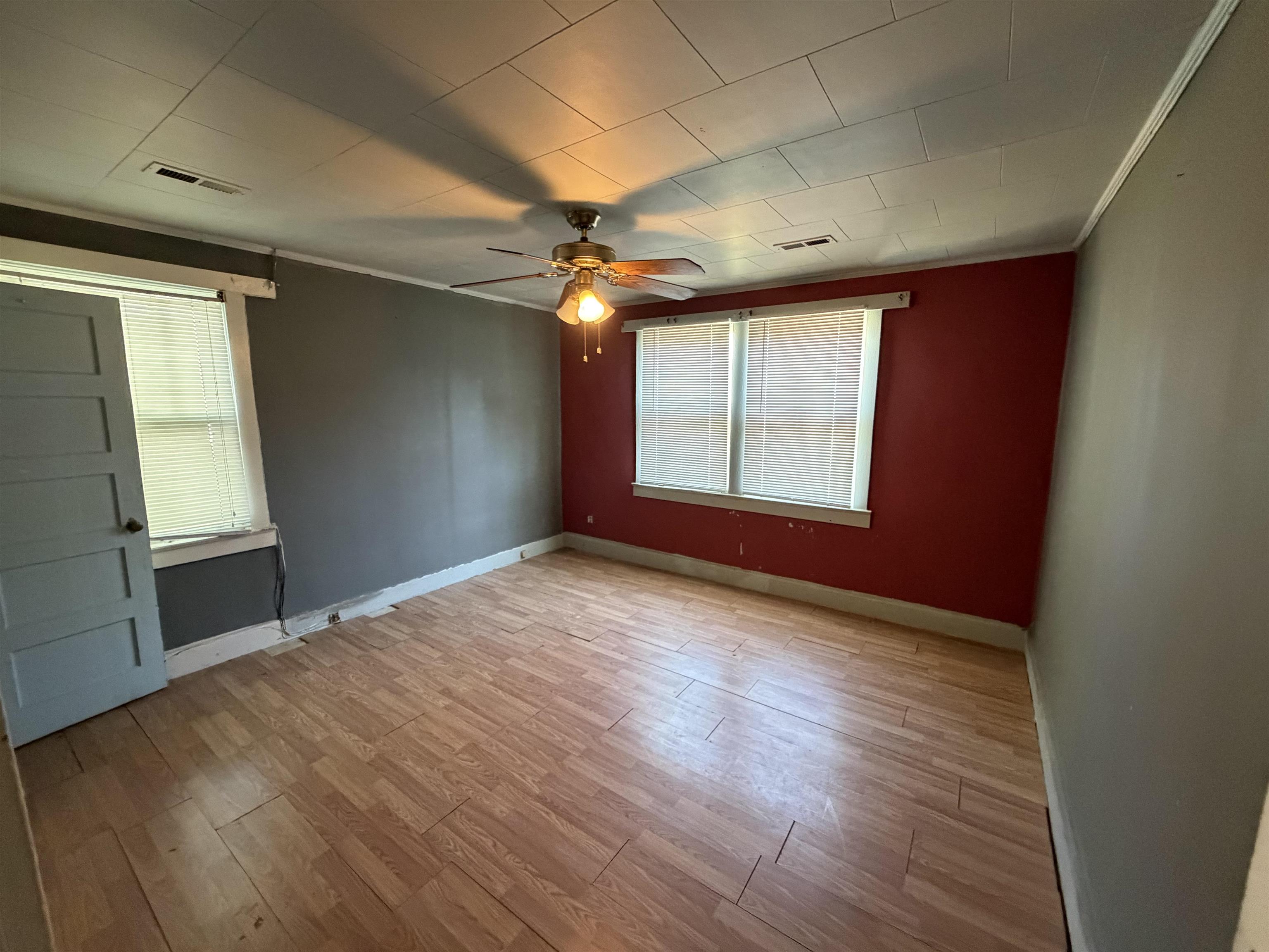 224 E Brooks St. Property Photo 6