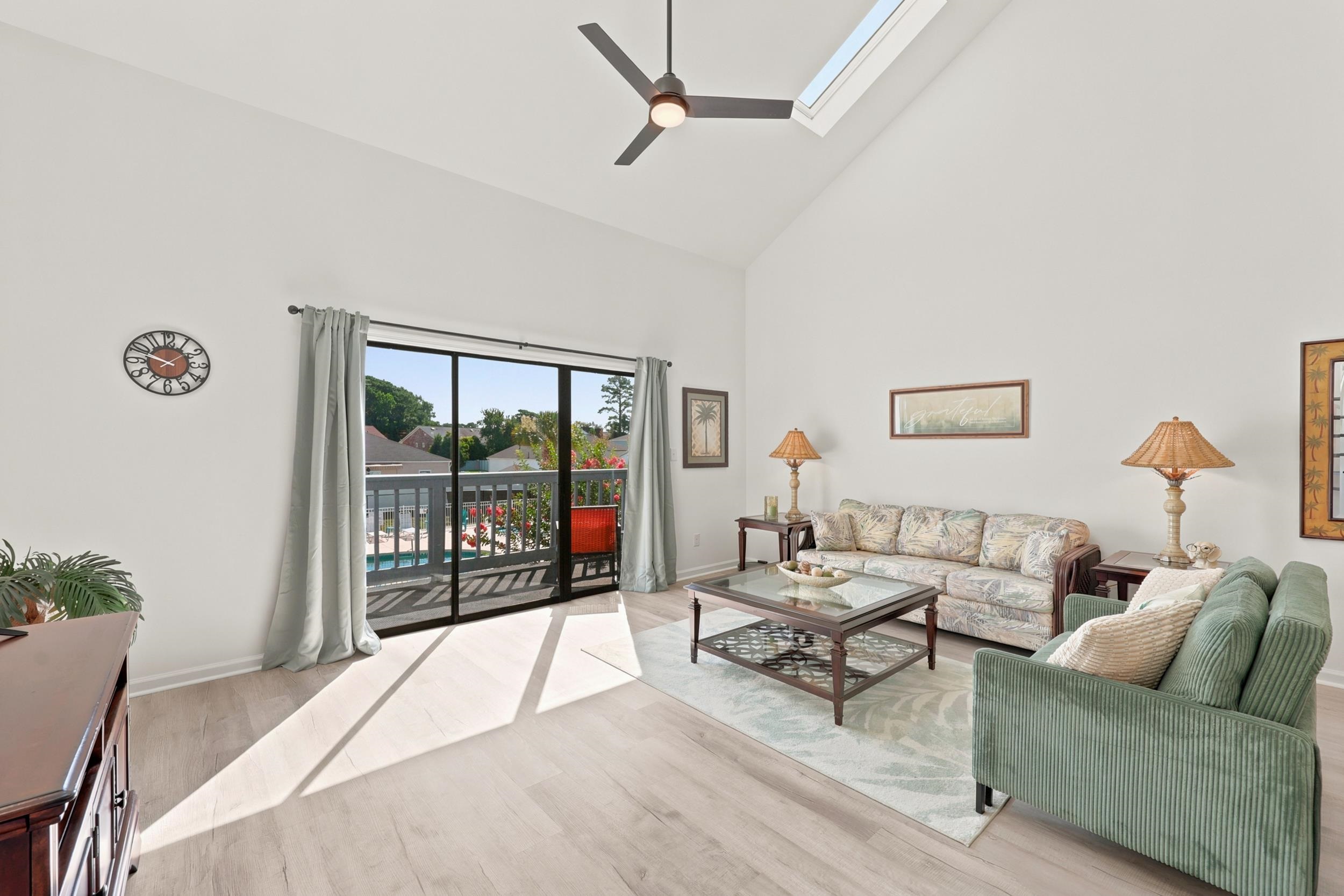 1890 Colony Dr. Property Photo 16
