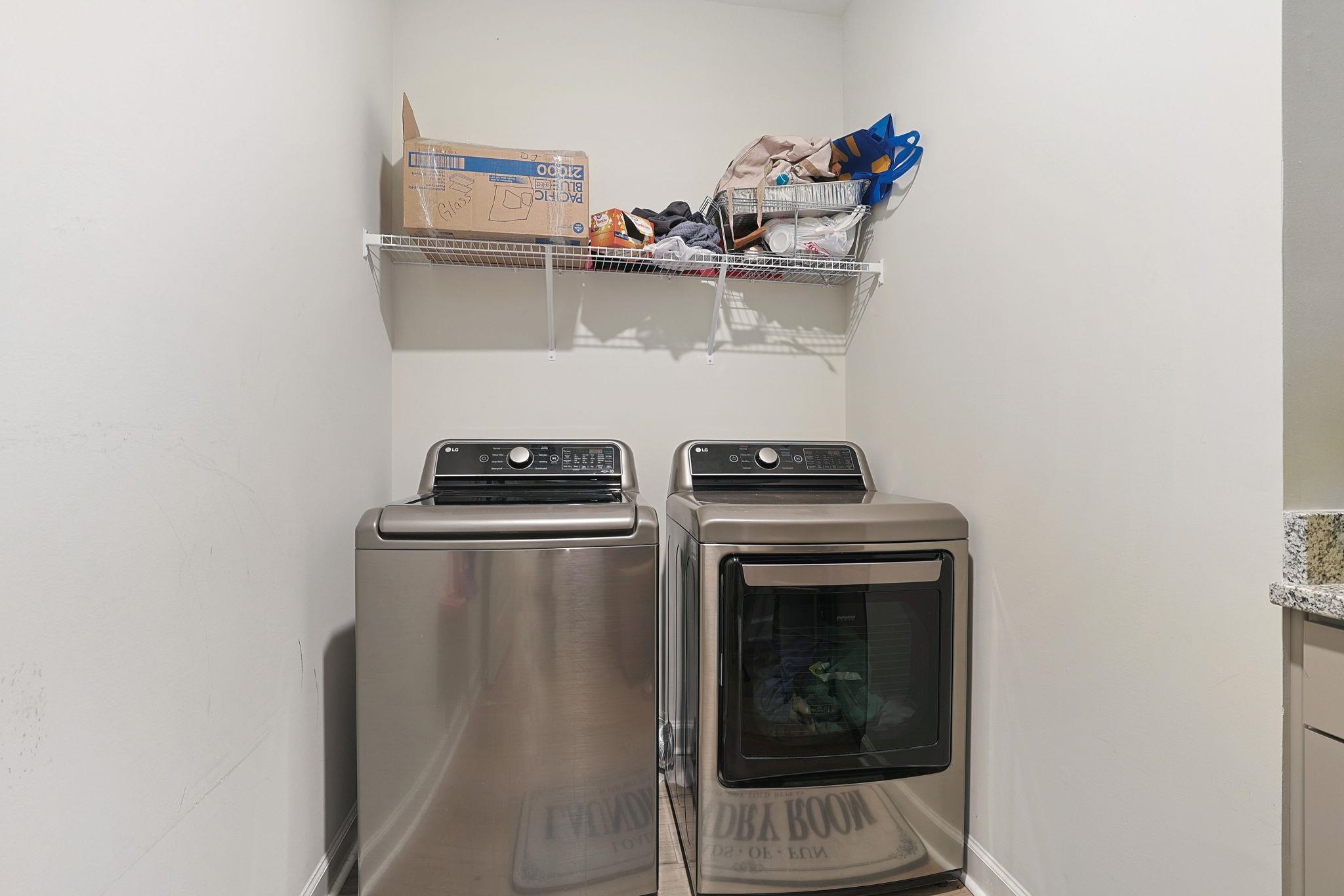 568 Canborough Lane Property Photo 30