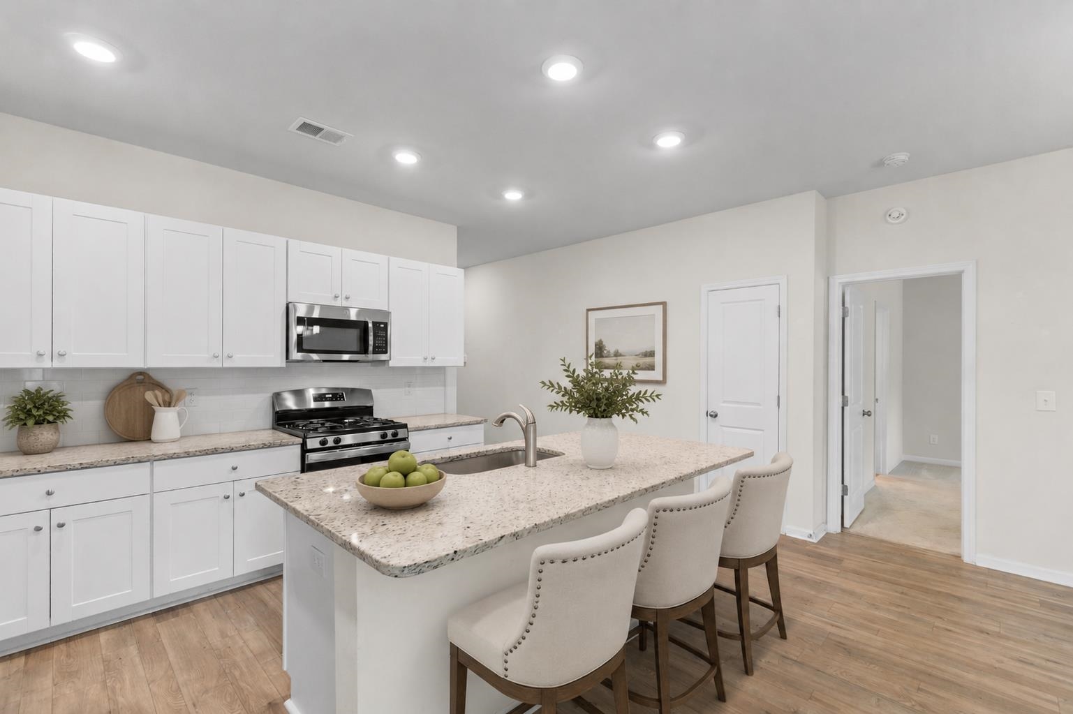 157 Cypress Tree Loop Property Photo 7