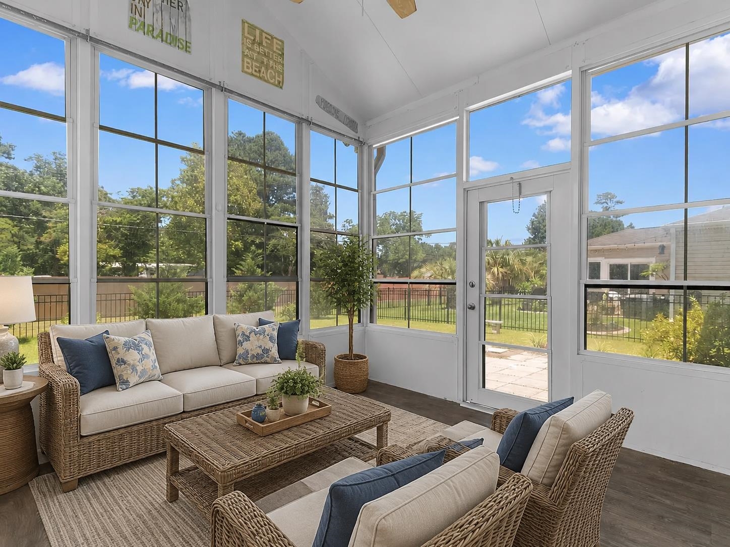 157 Cypress Tree Loop Property Photo 23