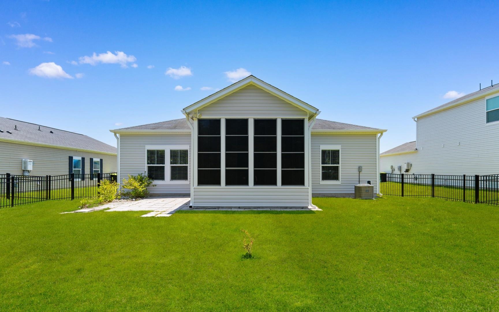 157 Cypress Tree Loop Property Photo 27