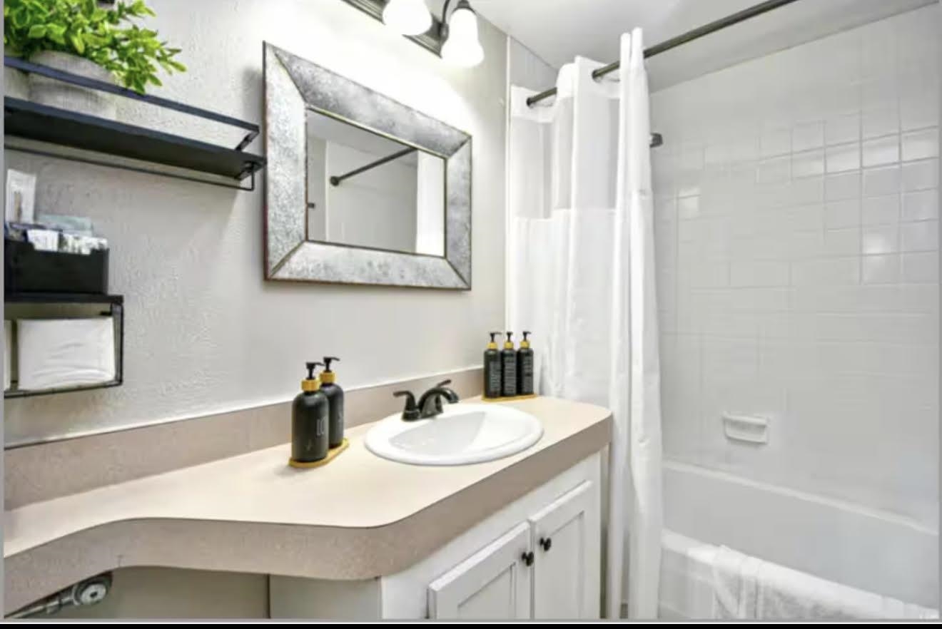 6803 N Ocean Blvd. Property Photo 9