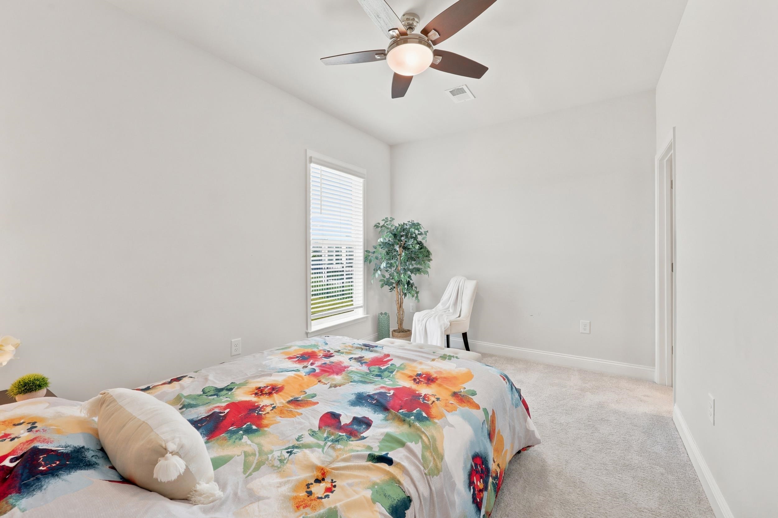 1537 Villena Dr. Property Photo 15