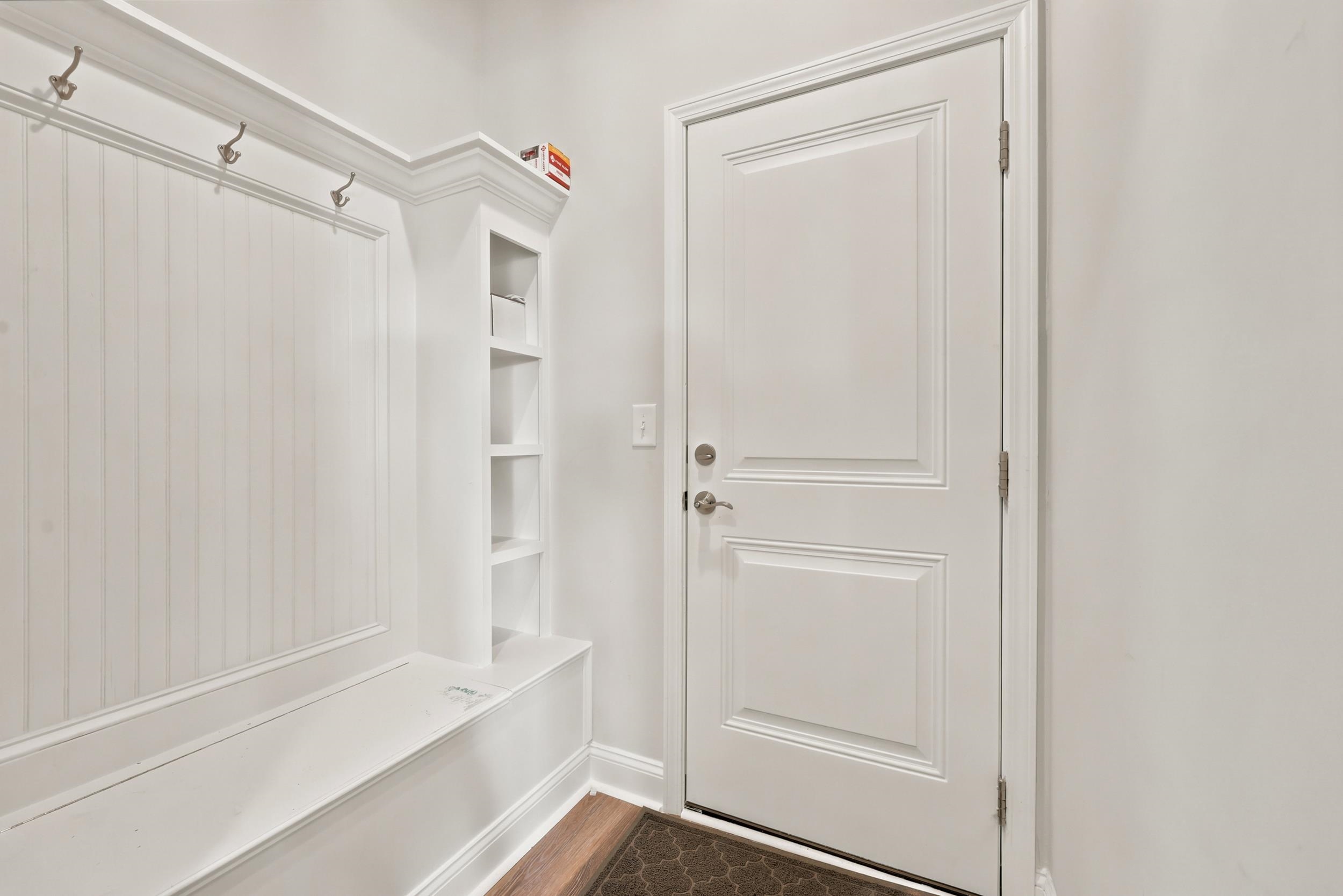 1537 Villena Dr. Property Photo 20