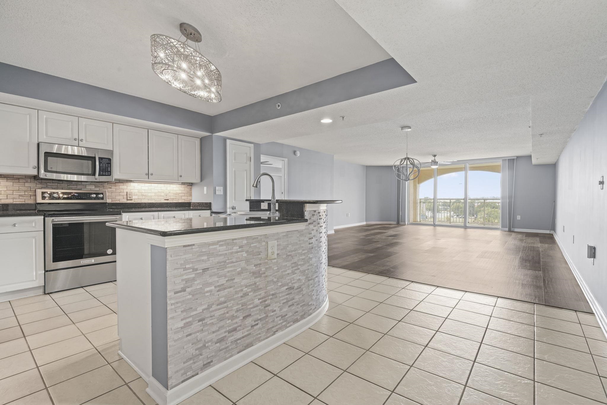2151 Bridge View Ct. Property Photo 6