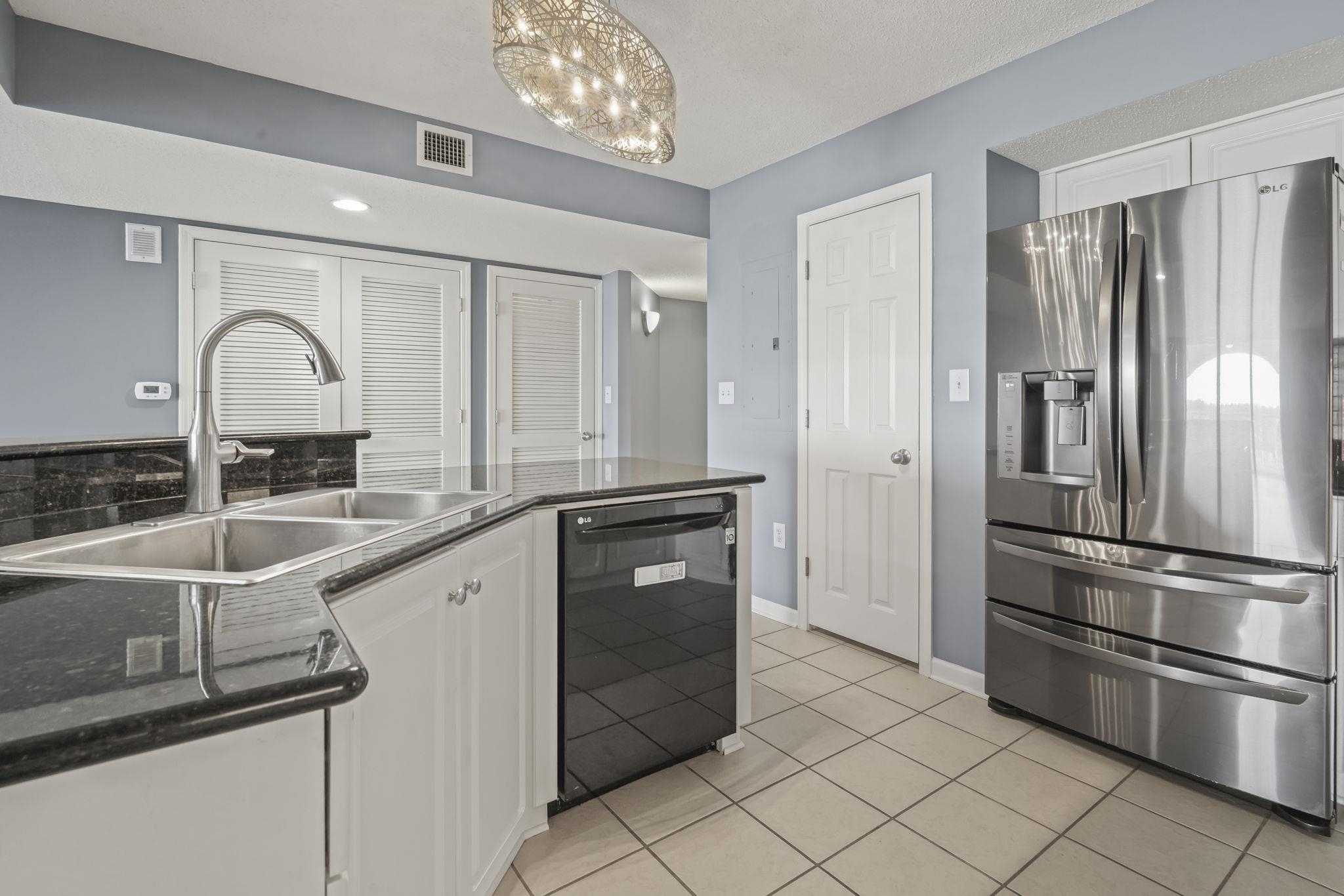 2151 Bridge View Ct. Property Photo 12