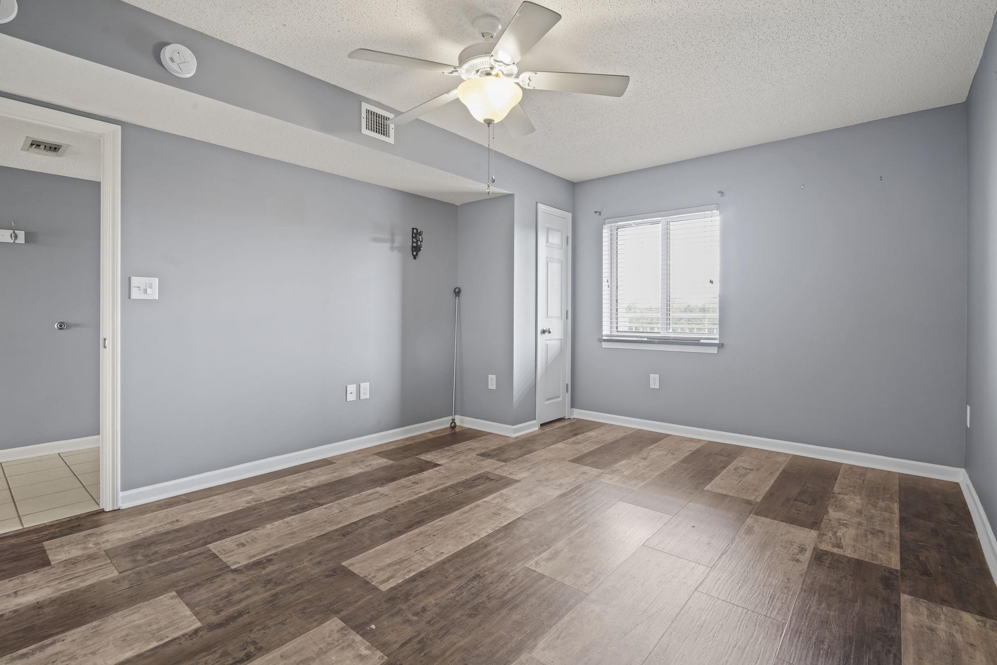 2151 Bridge View Ct. Property Photo 32