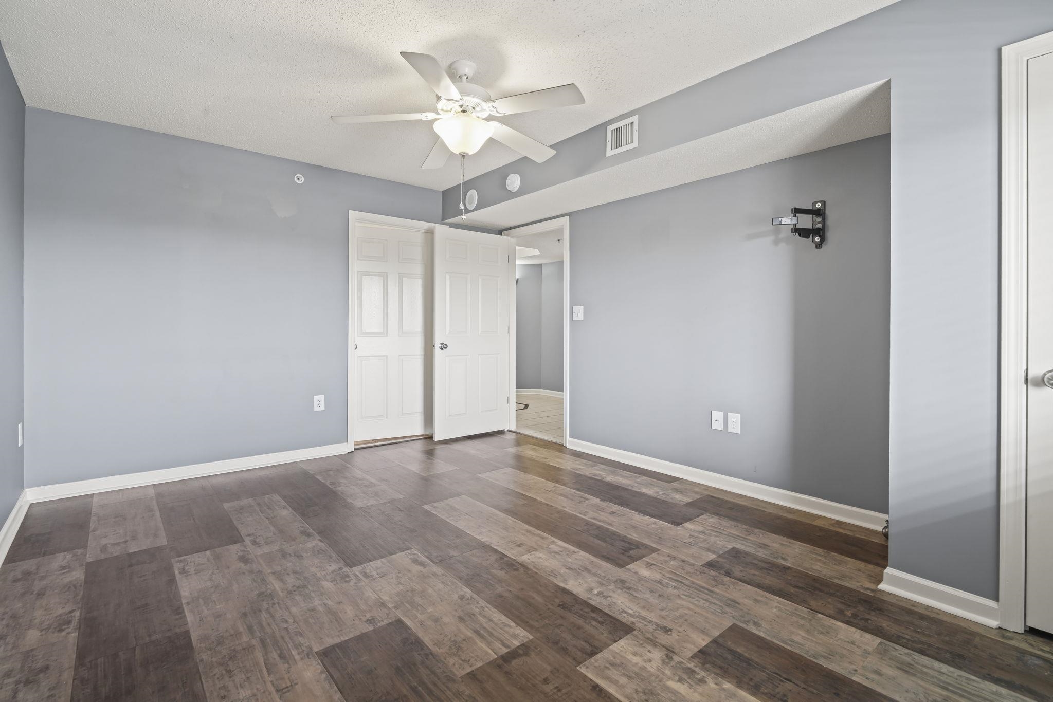 2151 Bridge View Ct. Property Photo 33